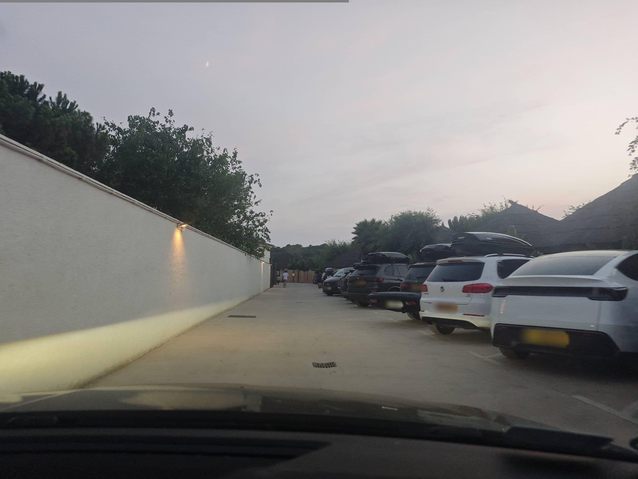 Street view near Atlantis, l'Estartit — © jacekb (CC BY-SA · Mapillary)