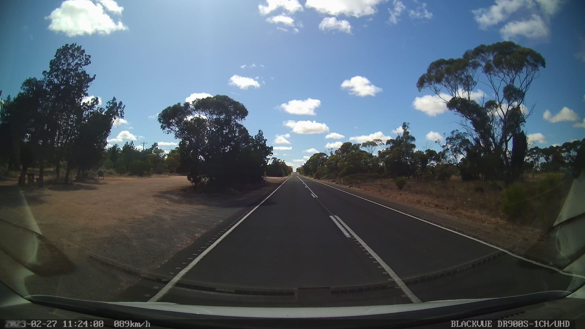 Street view near Murrayville East RA, Ouyen — © bob3bob3 (CC BY-SA · Mapillary)
