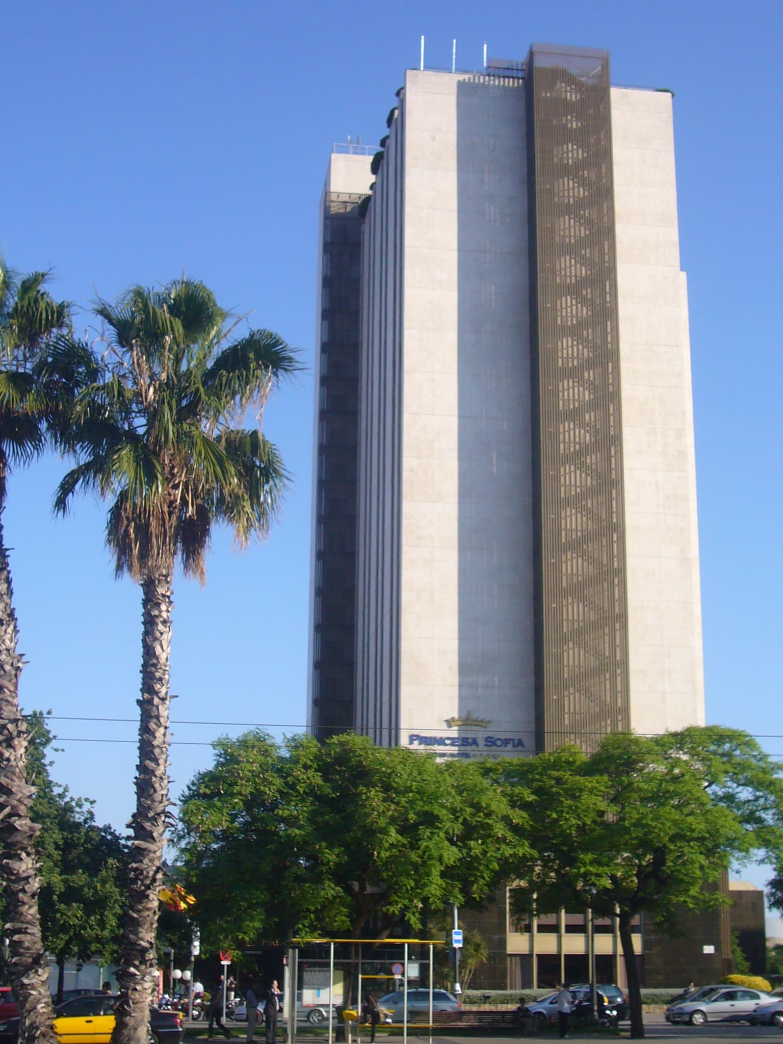 Grand Hyatt Barcelona (via Wikimedia Commons, CC BY-SA 3.0)