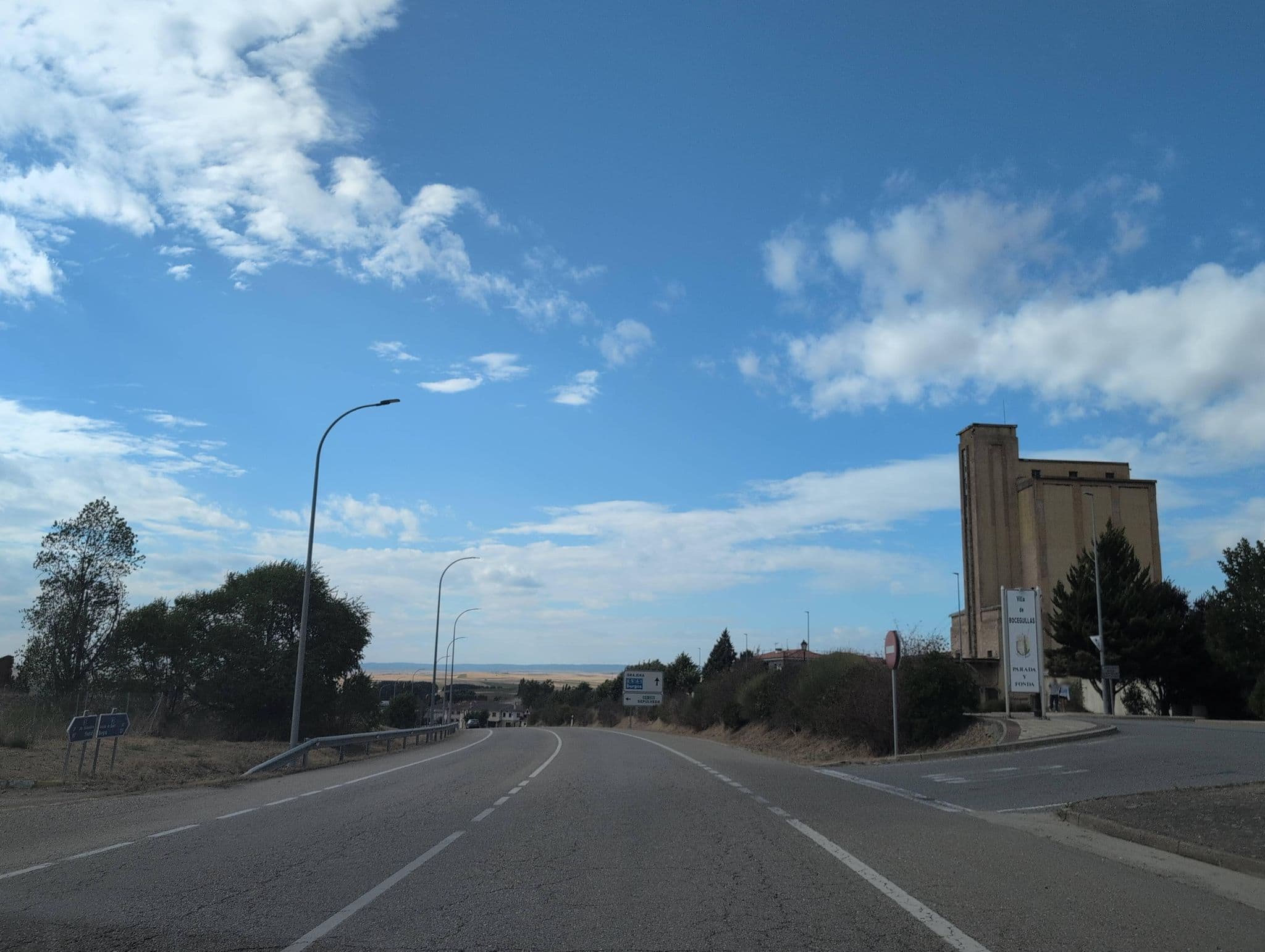 Street view near Hostal, Sepúlveda — © Albergarri788 (CC BY-SA · Mapillary)