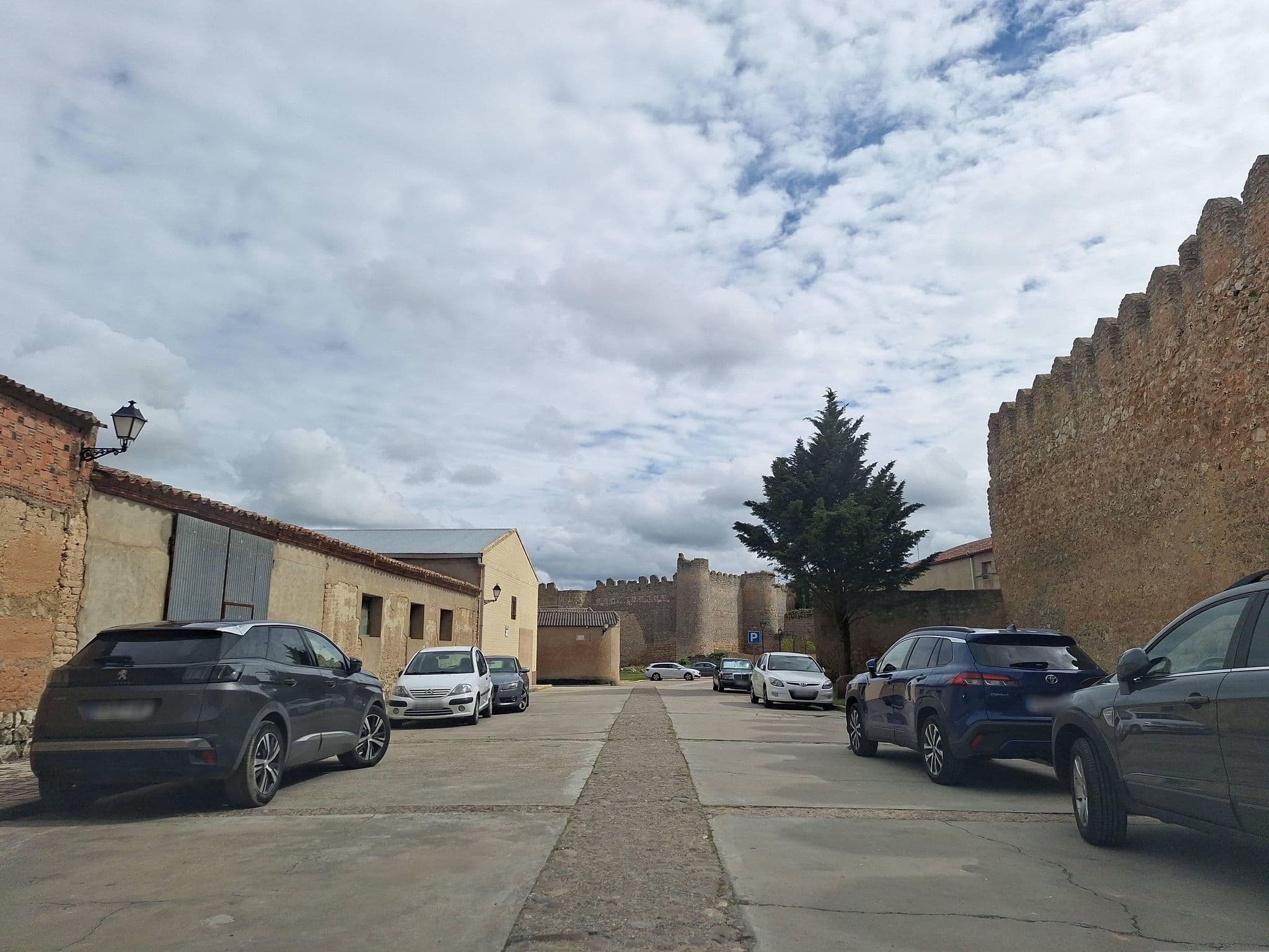 Street view near Casa de Los Beatos, Villabrágima — © Albergarri788 (CC BY-SA · Mapillary)