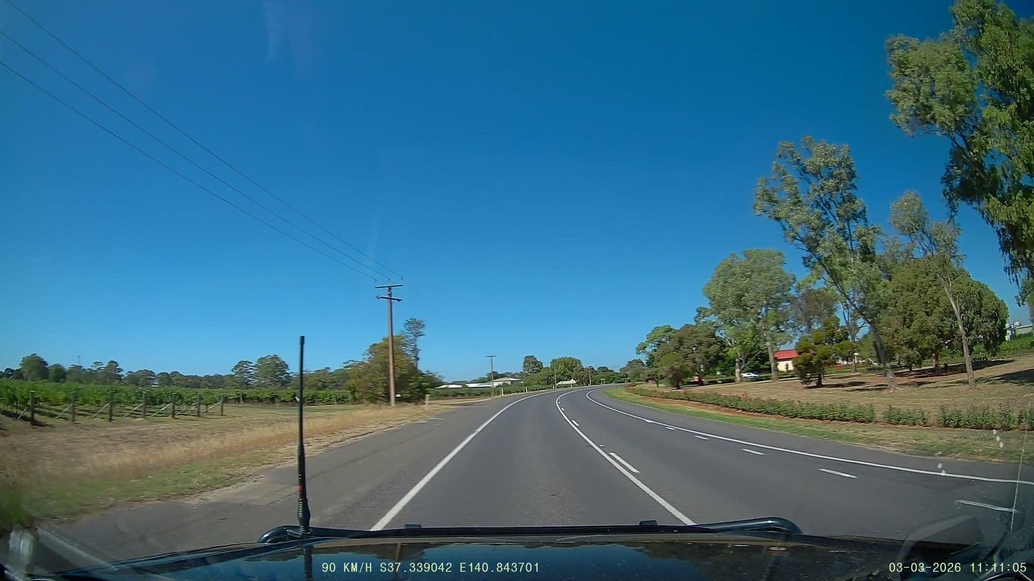 Street view near Leconfield Rest Area, Penola — © fizzie (CC BY-SA · Mapillary)