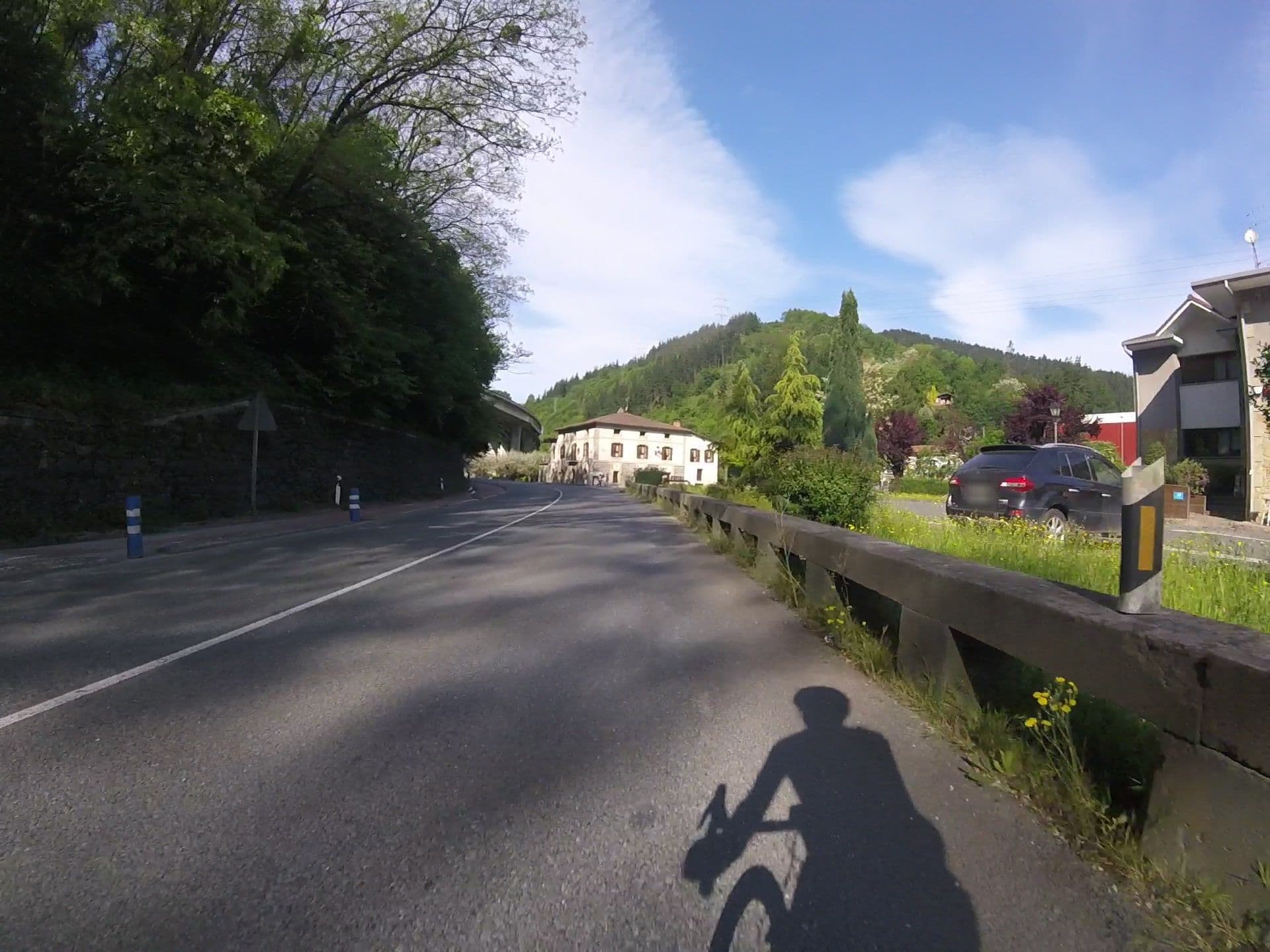 Street view near Hotel Salbatore, Beasain — © mikelo (CC BY-SA · Mapillary)