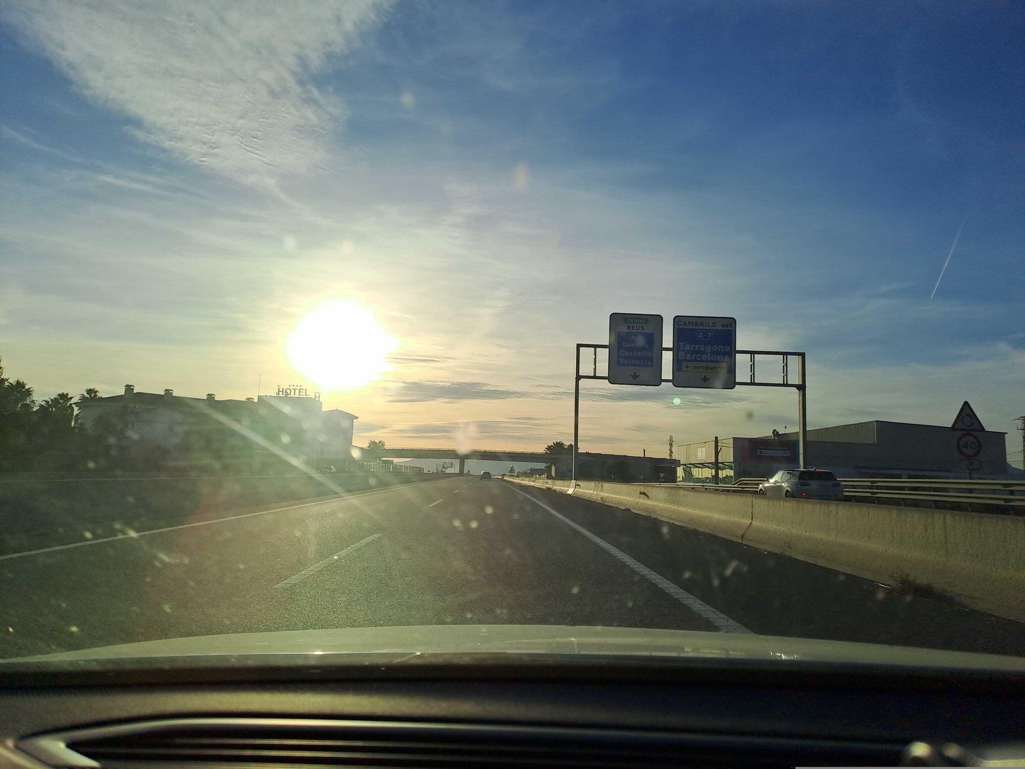 Street view near L'Hotelet, Cambrils — © normanm (CC BY-SA · Mapillary)