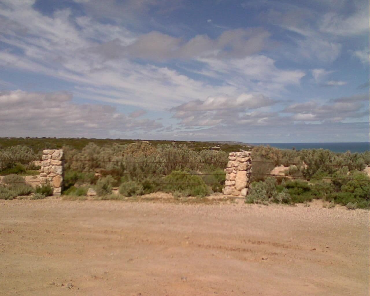 Street view near 17k Peg Rest Area, Ceduna — © bob3bob3 (CC BY-SA · Mapillary)