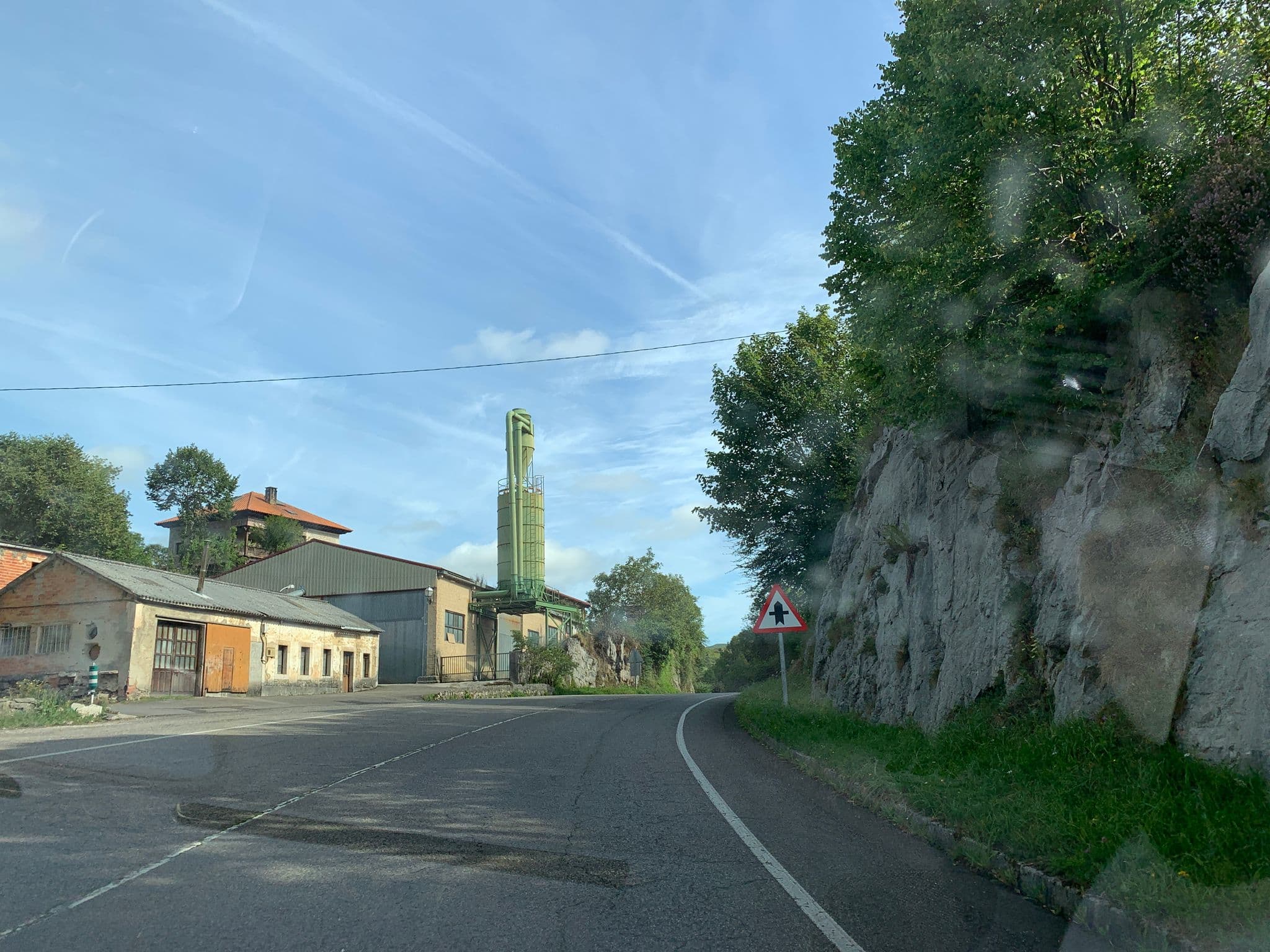 Street view near Casa Balbi, Carreña
