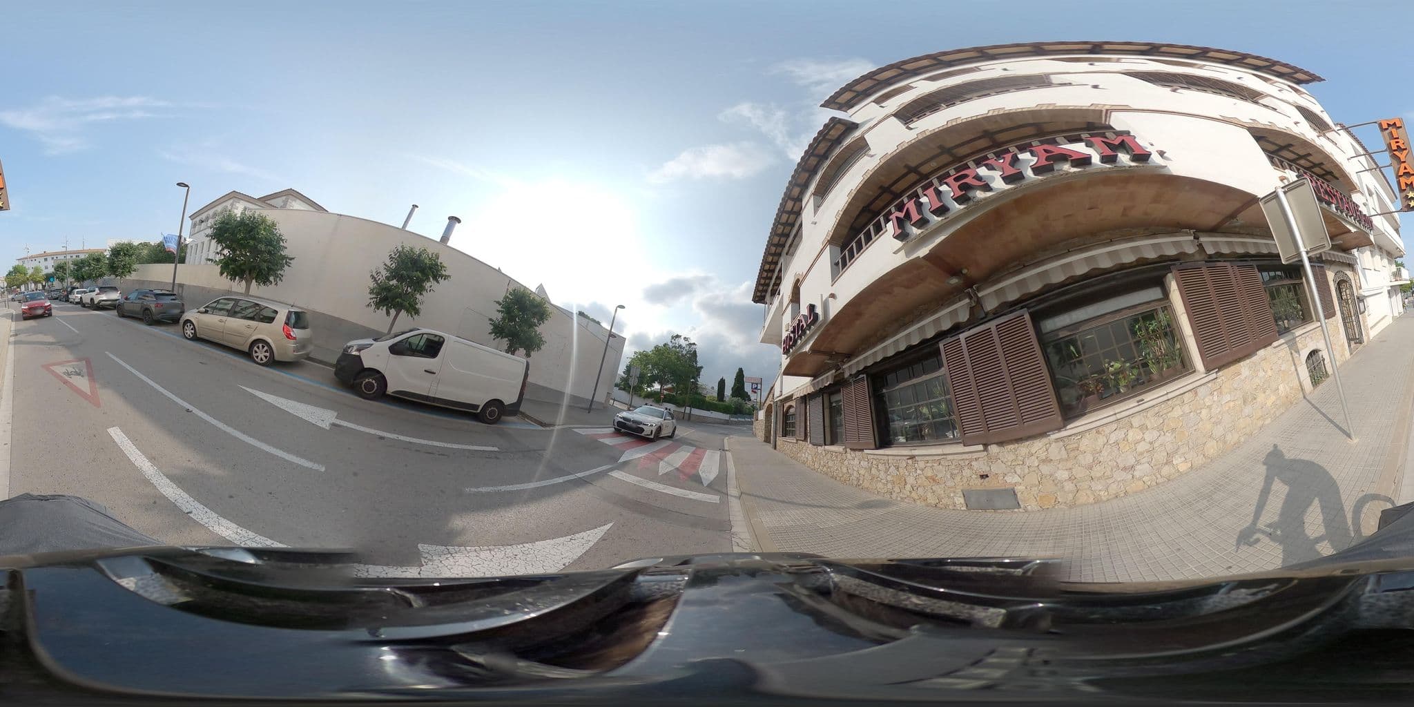 Street view near Hostal Miryam, l'Escala — © jlstanus (CC BY-SA · Mapillary)