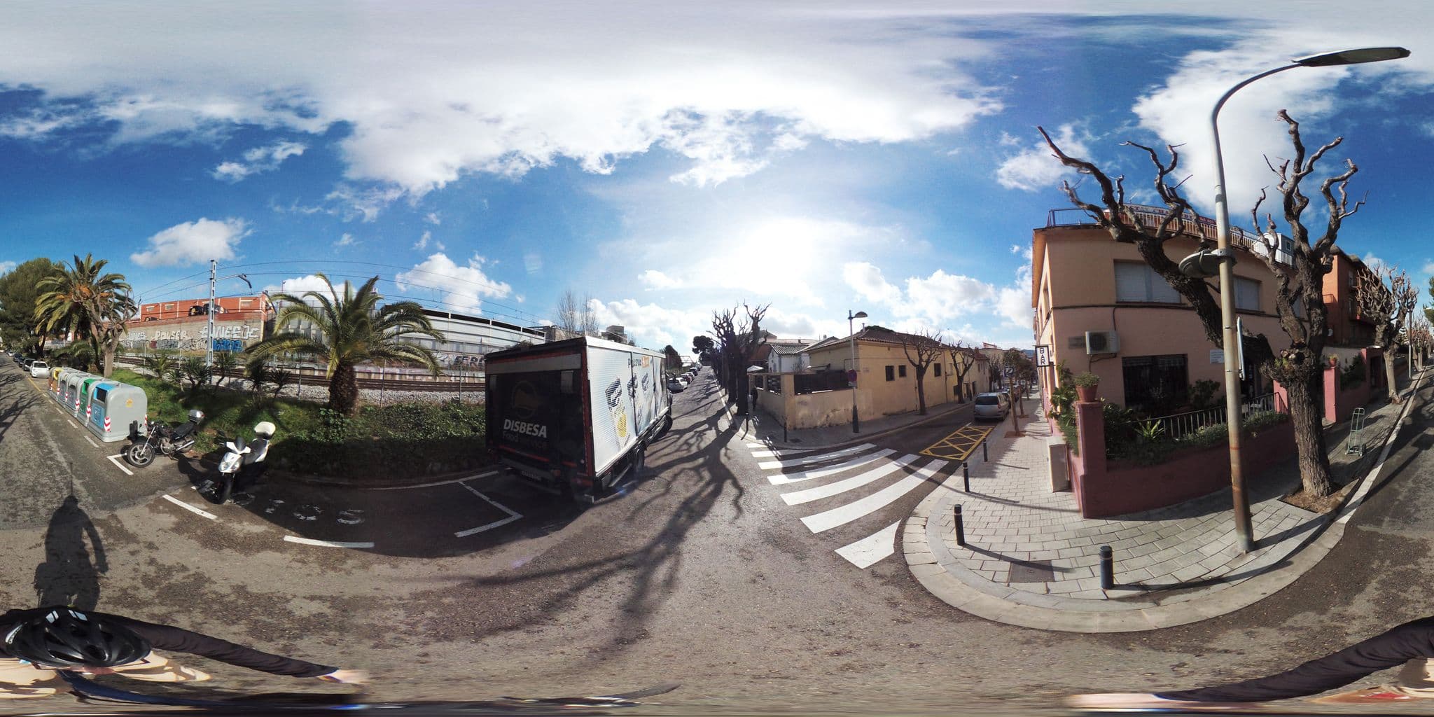 Street view near Fonda Chavarria, Sant Joan Despí — © geovelo (CC BY-SA · Mapillary)