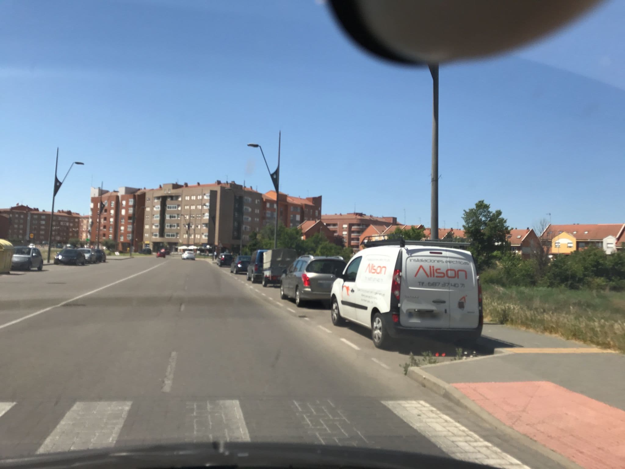 Street view near Albergue Casa Simón, San Andrés del Rabanedo — © acerrillo (CC BY-SA · Mapillary)