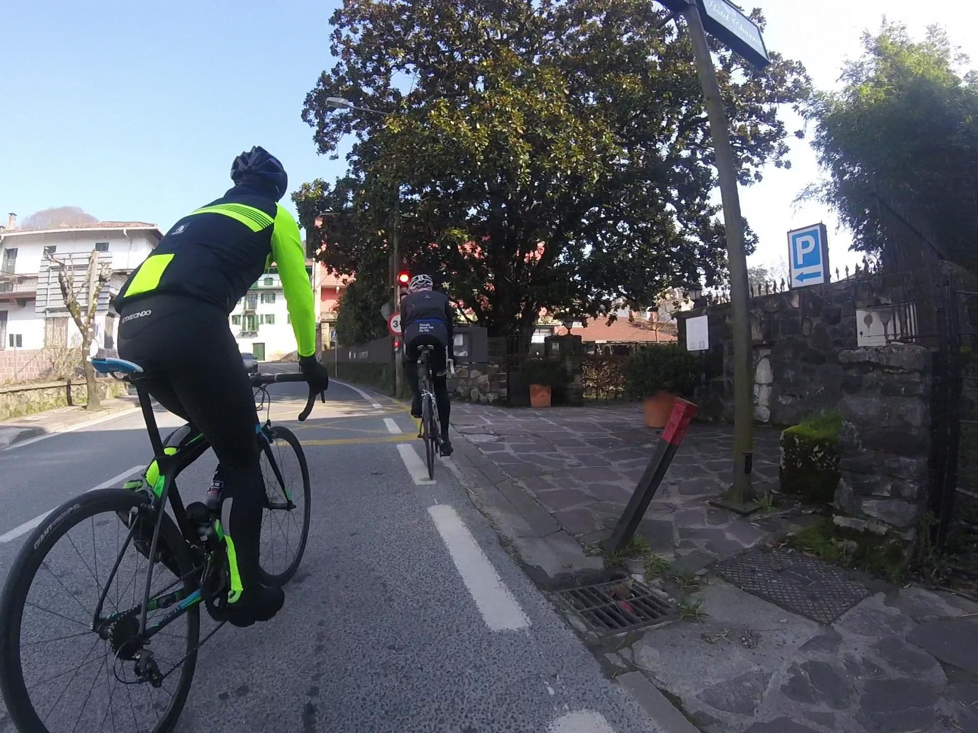 Street view near Hotel Churrut, Bera — © mikelo (CC BY-SA · Mapillary)