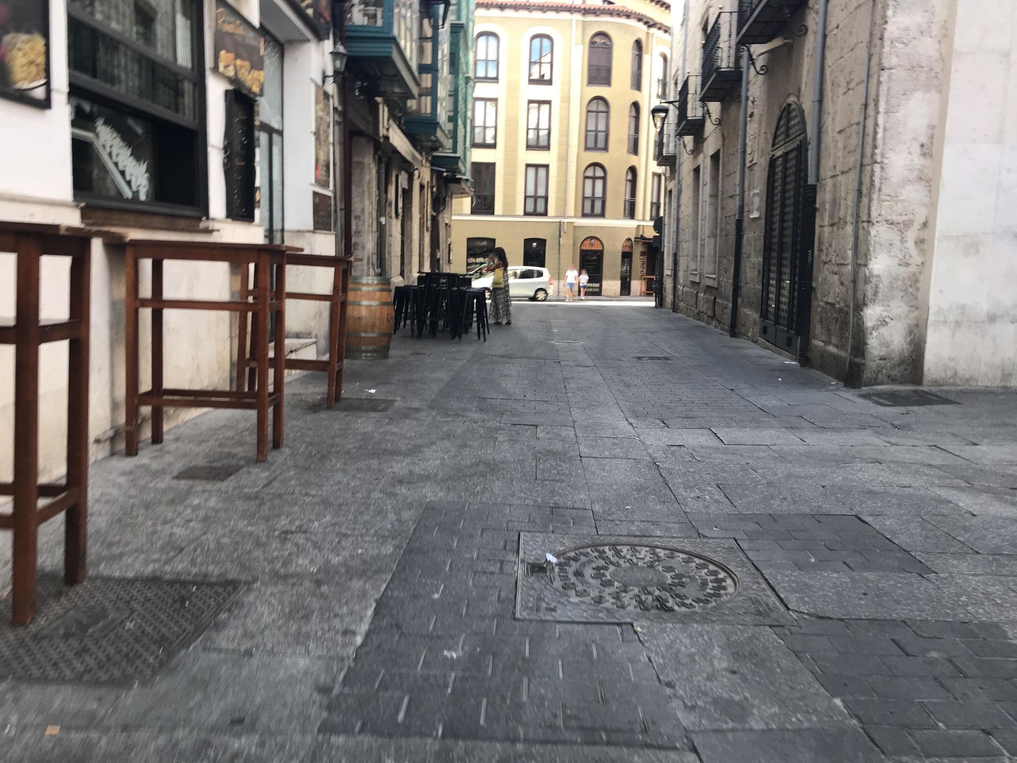 Street view near Hotel Imperial, Valladolid — © miguel_andrade (CC BY-SA · Mapillary)