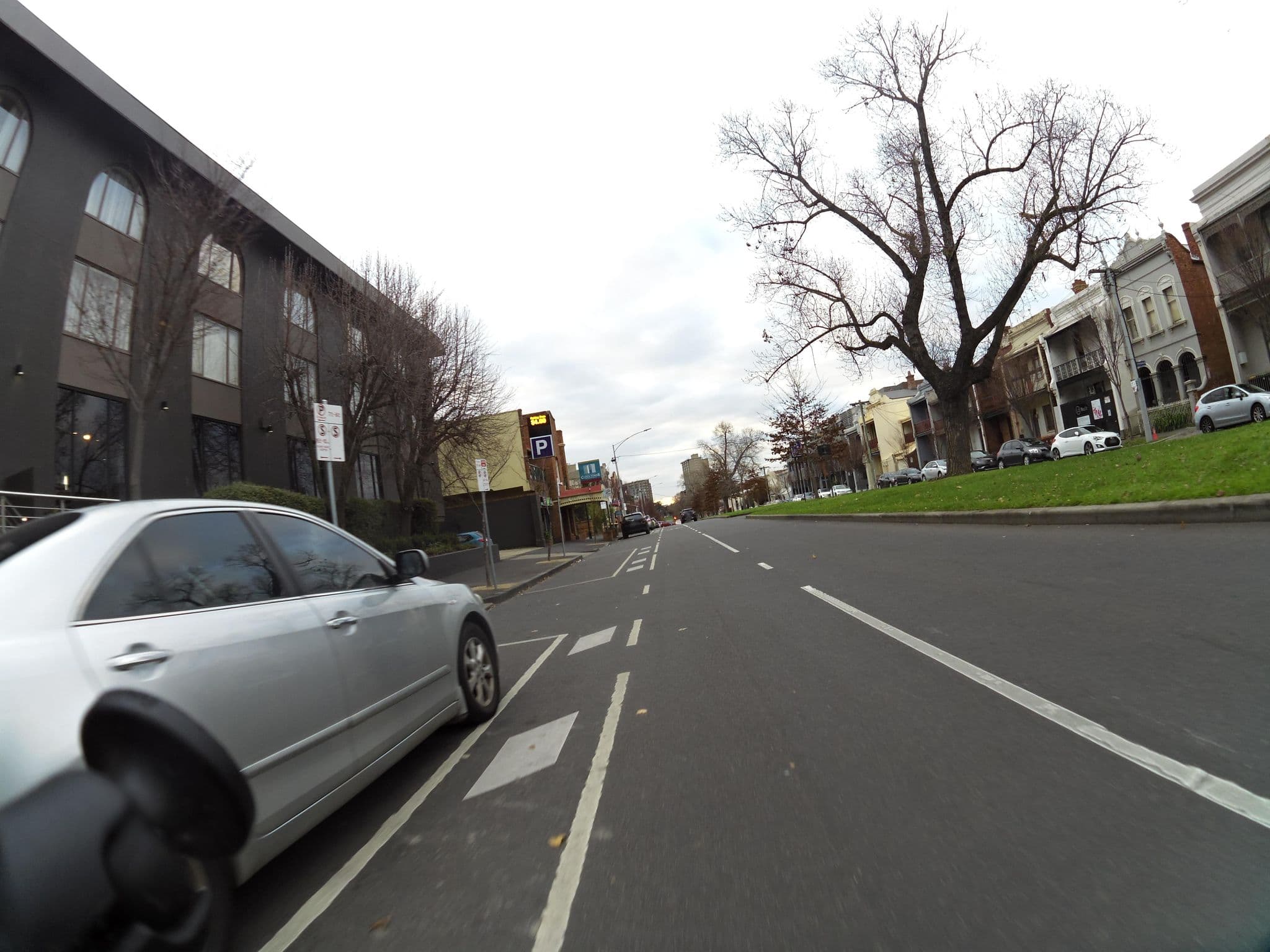 Street view near Travel Inn Hotel, Carlton — © skillsy (CC BY-SA · Mapillary)
