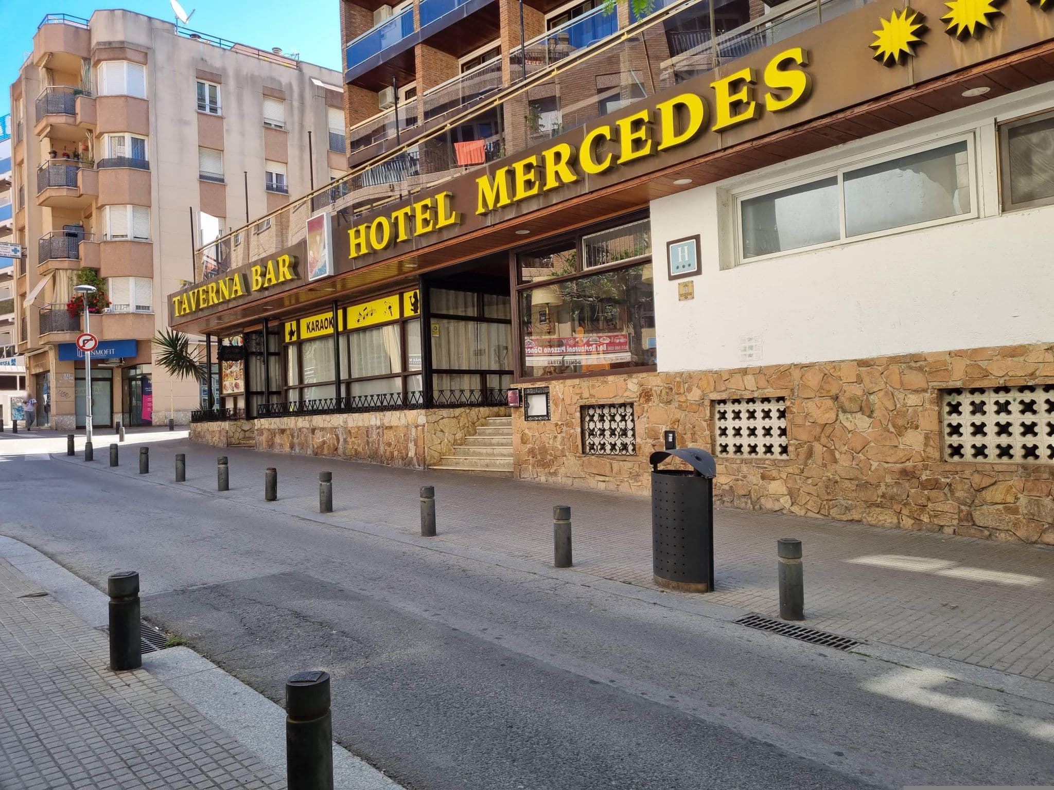 Street view near Hotel Mireia, Lloret de Mar