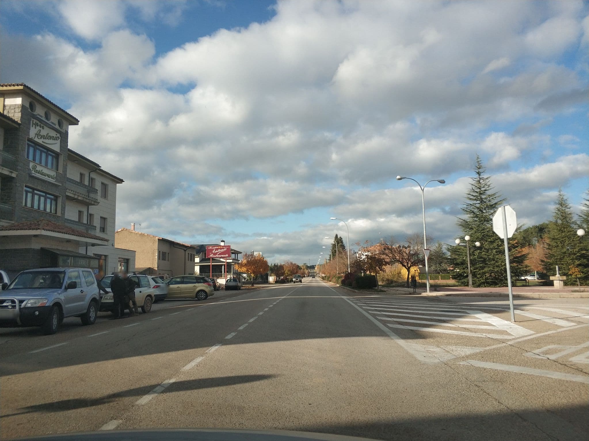 Street view near Hotel Antonio, Almazán — © sanchi (CC BY-SA · Mapillary)