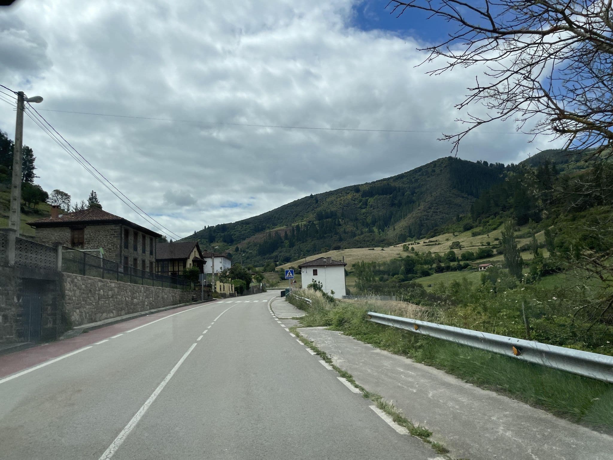 Street view near Apartamentos La Montaña, Potes
