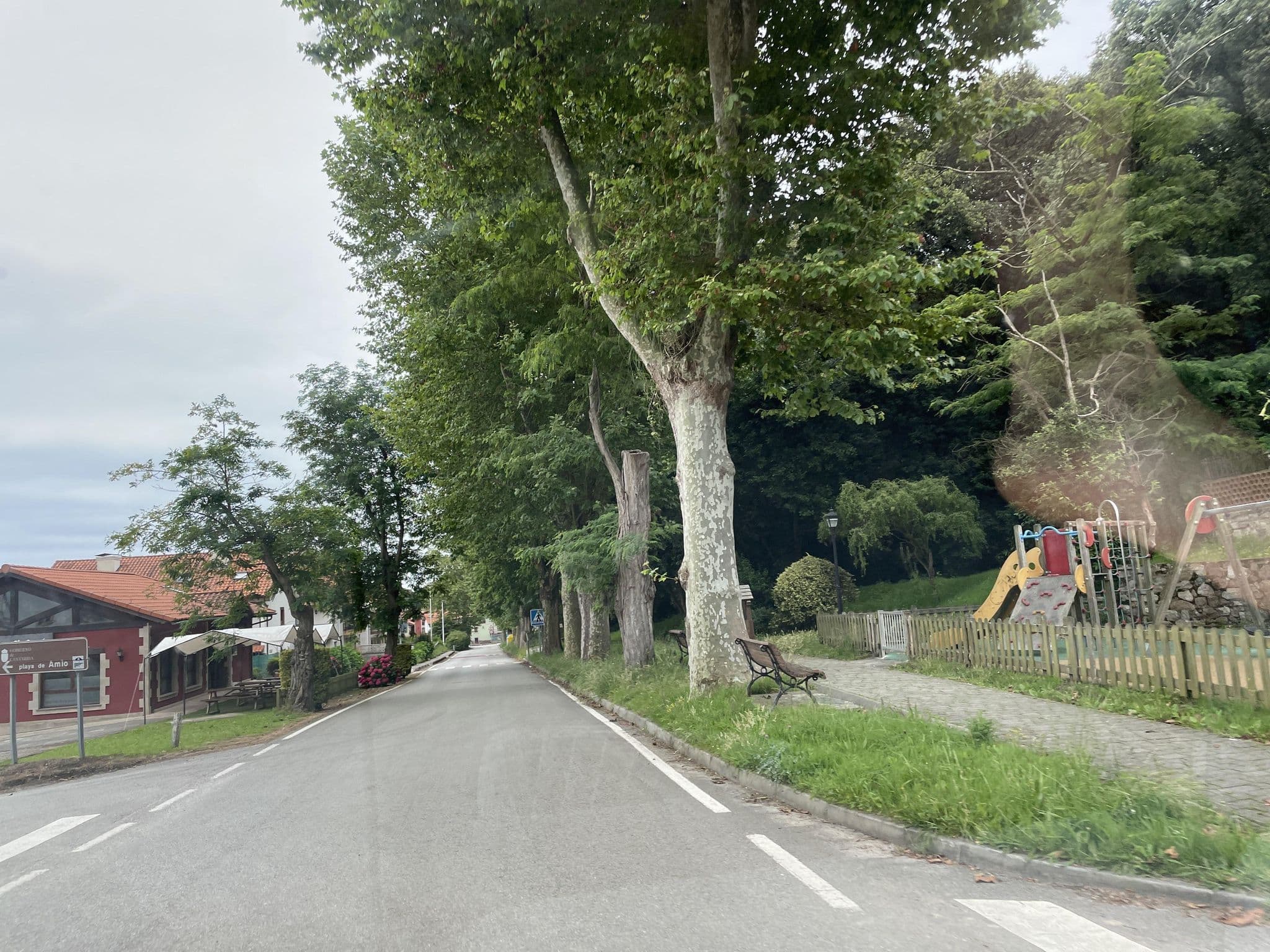 Street view near Hotel Don Pablo, San Vicente de la Barquera — © seraq (CC BY-SA · Mapillary)