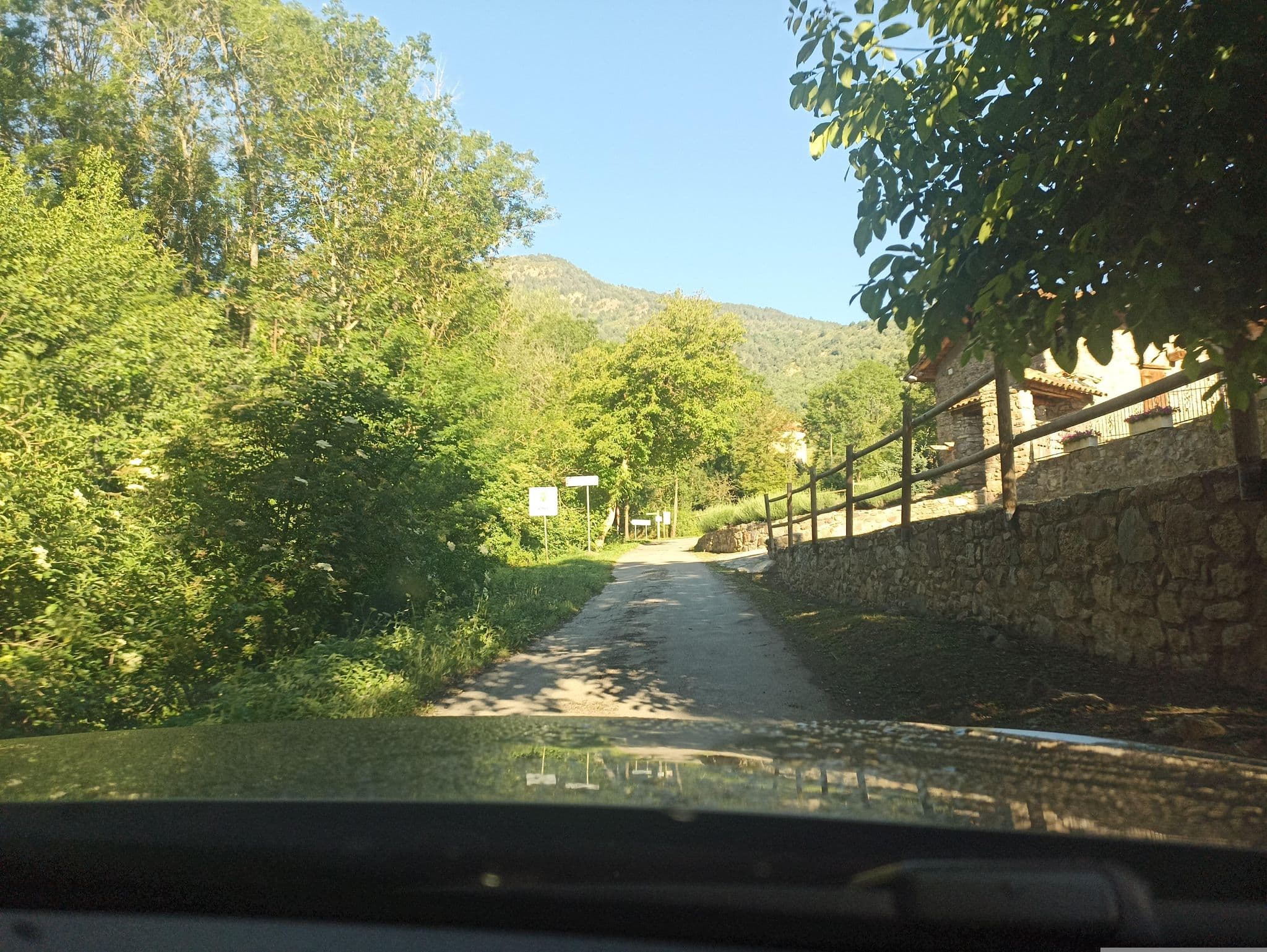 Street view near Cal Lluch, Toloriu — © toniserra (CC BY-SA · Mapillary)