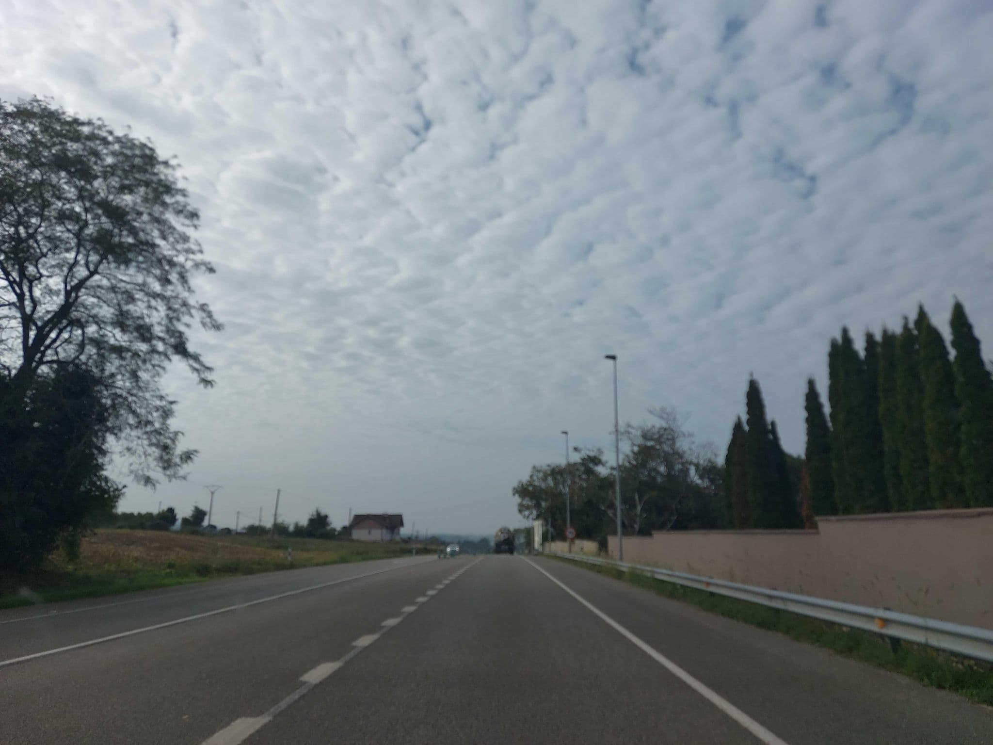 Street view near Hotel Casa de Castro, Coaña — © 5rmft (CC BY-SA · Mapillary)