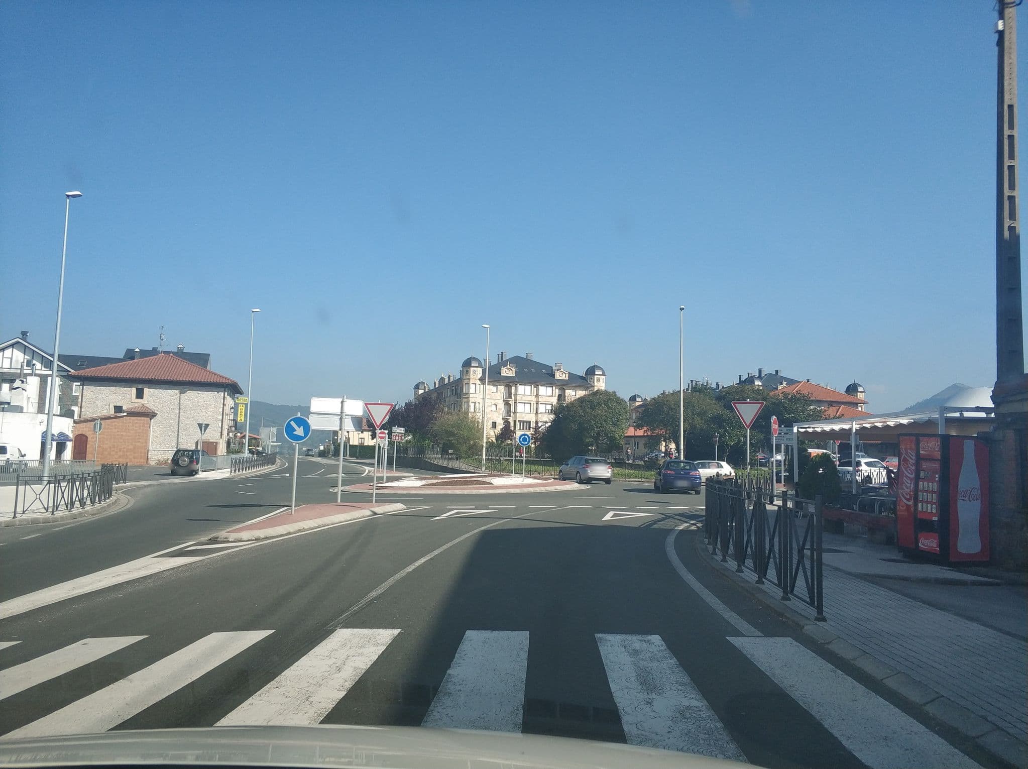 Street view near Hotel Las Ruedas, Colindres — © sanchi (CC BY-SA · Mapillary)