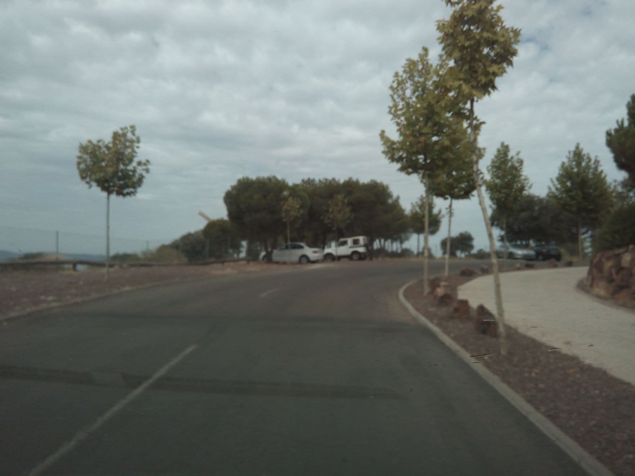 Street view near Vincci Valdecañas Golf, Peraleda de la Mata — © titel (CC BY-SA · Mapillary)