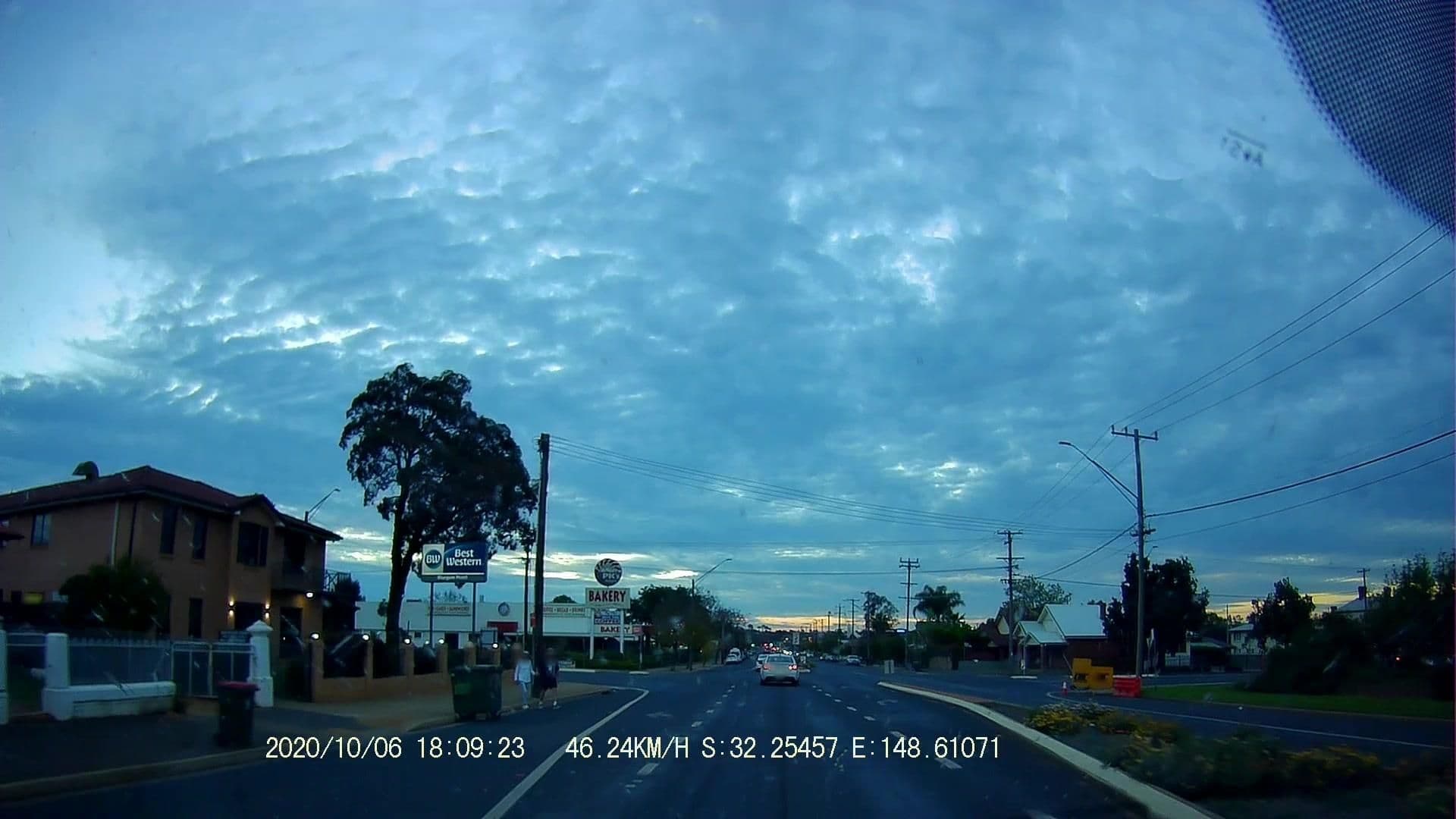 Street view near Blue Gum Motel, Dubbo — © maxim752 (CC BY-SA · Mapillary)