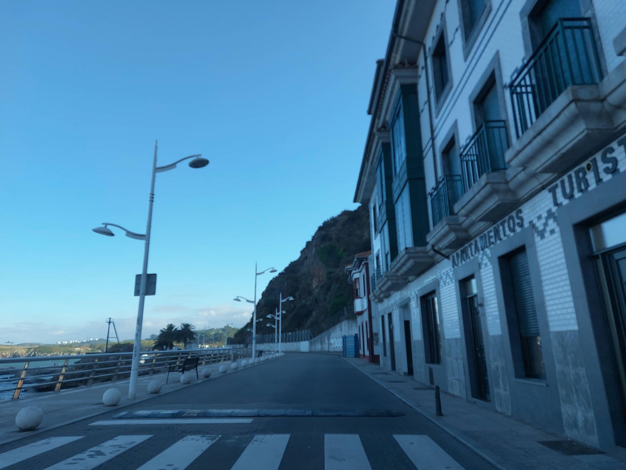 Street view near Apartamentos Turisticos Astilleros, Candás — © 5rmft (CC BY-SA · Mapillary)