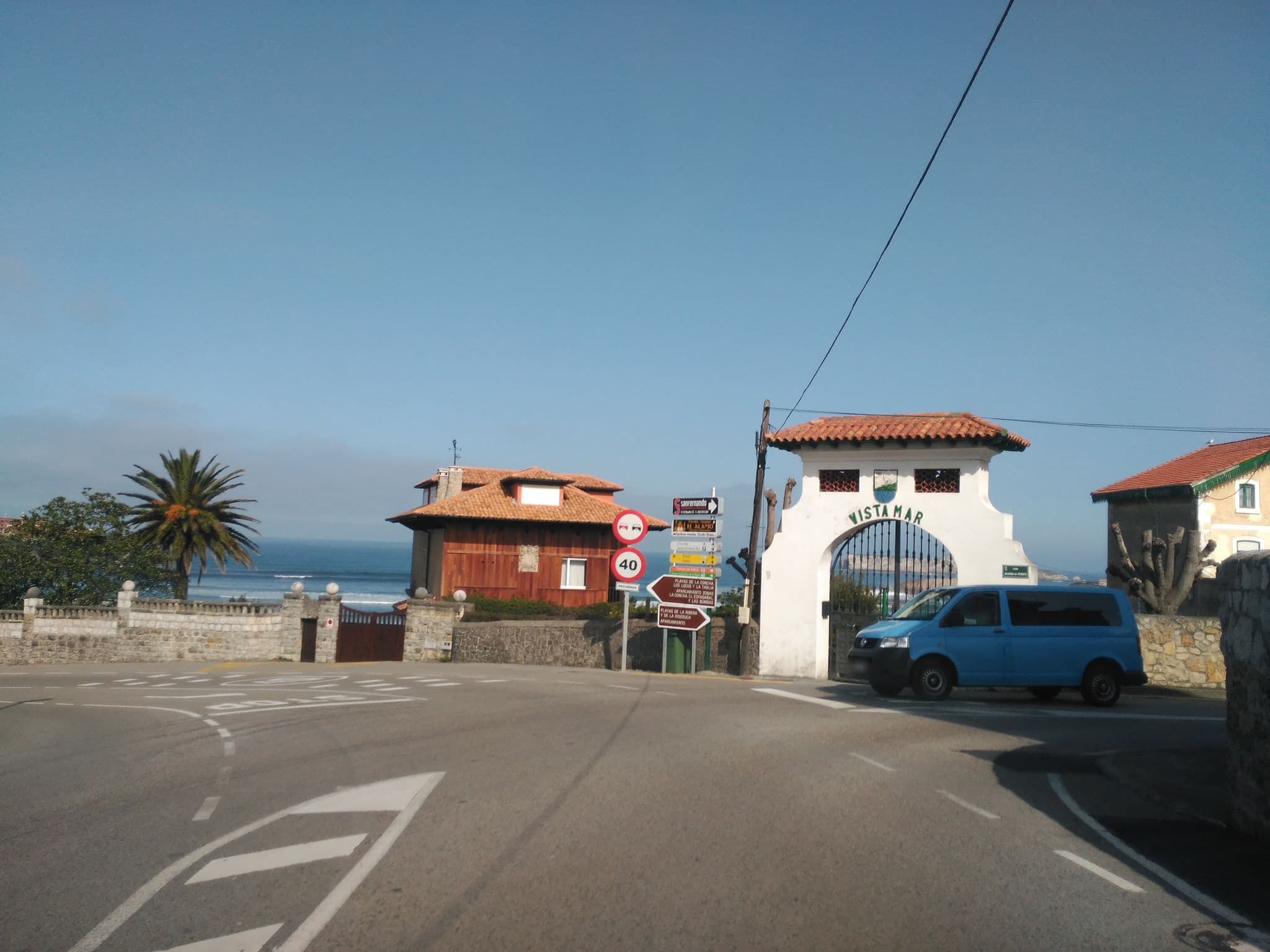 Street view near Costa Esmeralda Apartamentos, Suances — © sanchi (CC BY-SA · Mapillary)