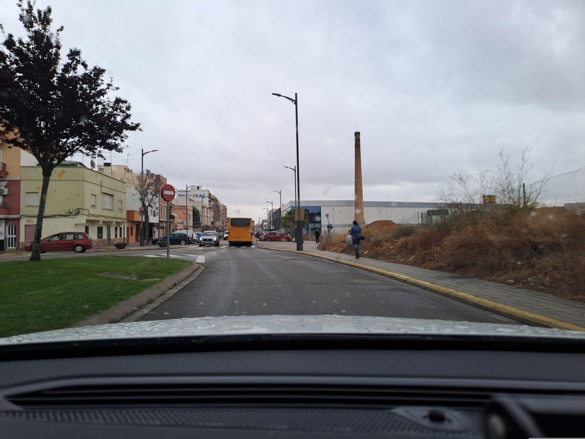 Street view near ibis budget Valencia Aeropuerto, Manises — © normanm (CC BY-SA · Mapillary)