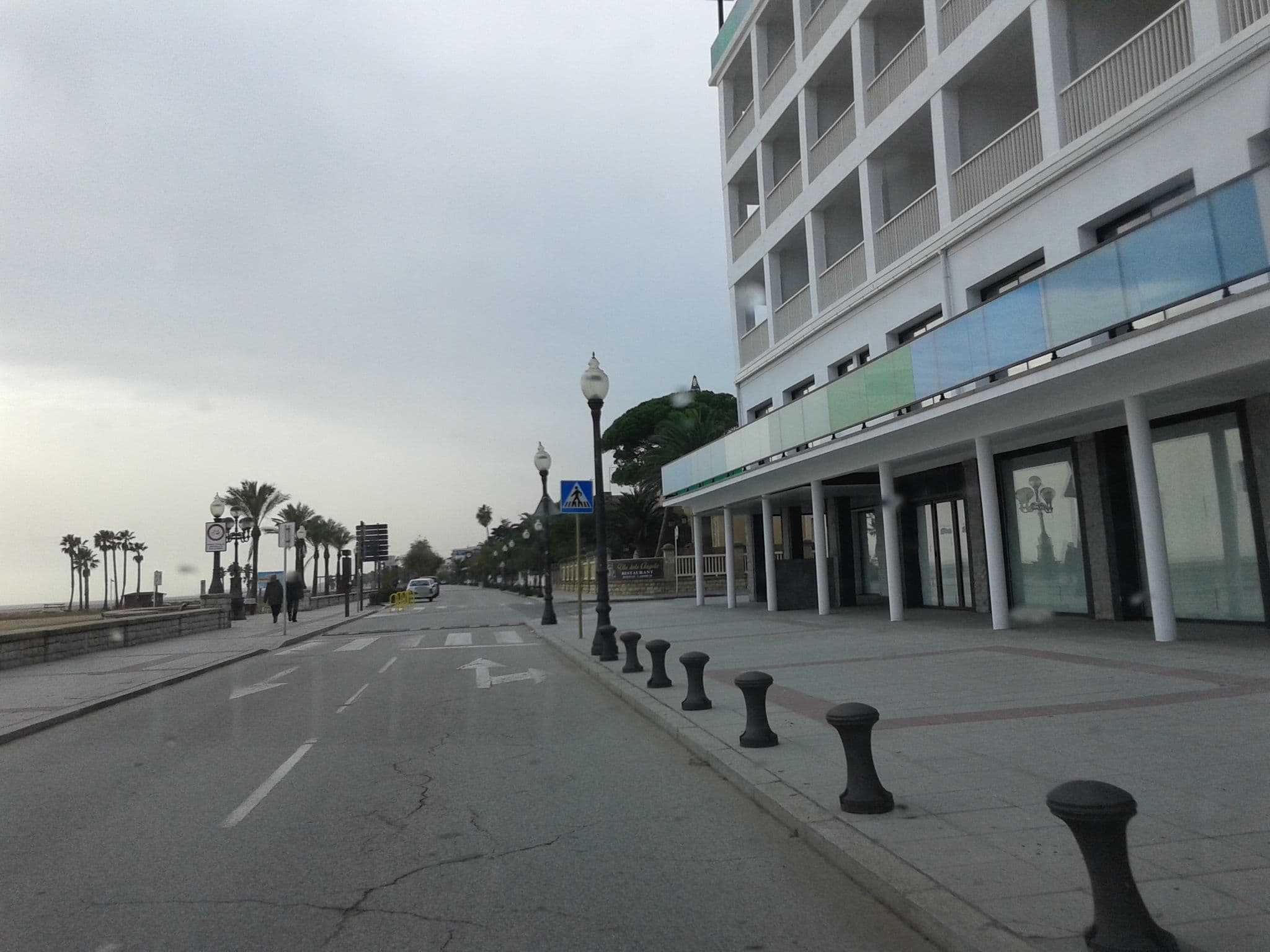 Street view near Brisamar Suites, Coma-ruga — © yopaseopor (CC BY-SA · Mapillary)