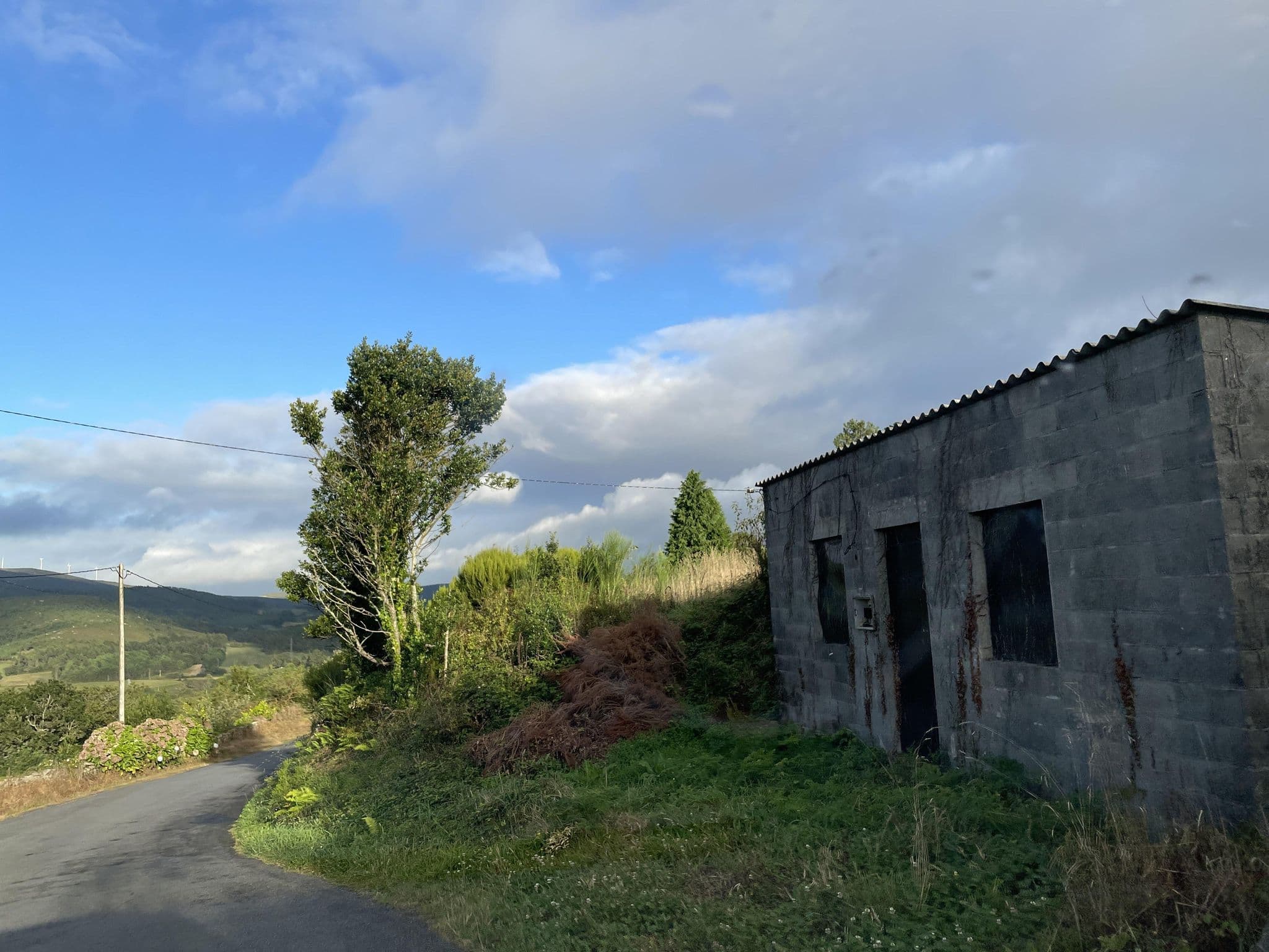 Street view near O Agocho da Moa, Corcubión — © seraq (CC BY-SA · Mapillary)