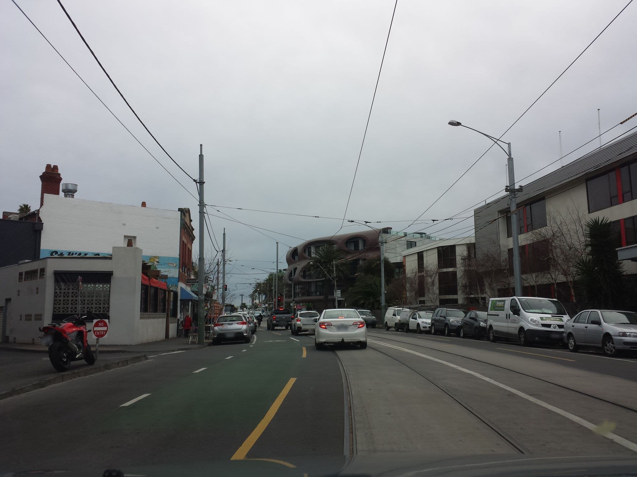 Street view near Cosmopolitan Hotel, Saint Kilda — © stev391 (CC BY-SA · Mapillary)