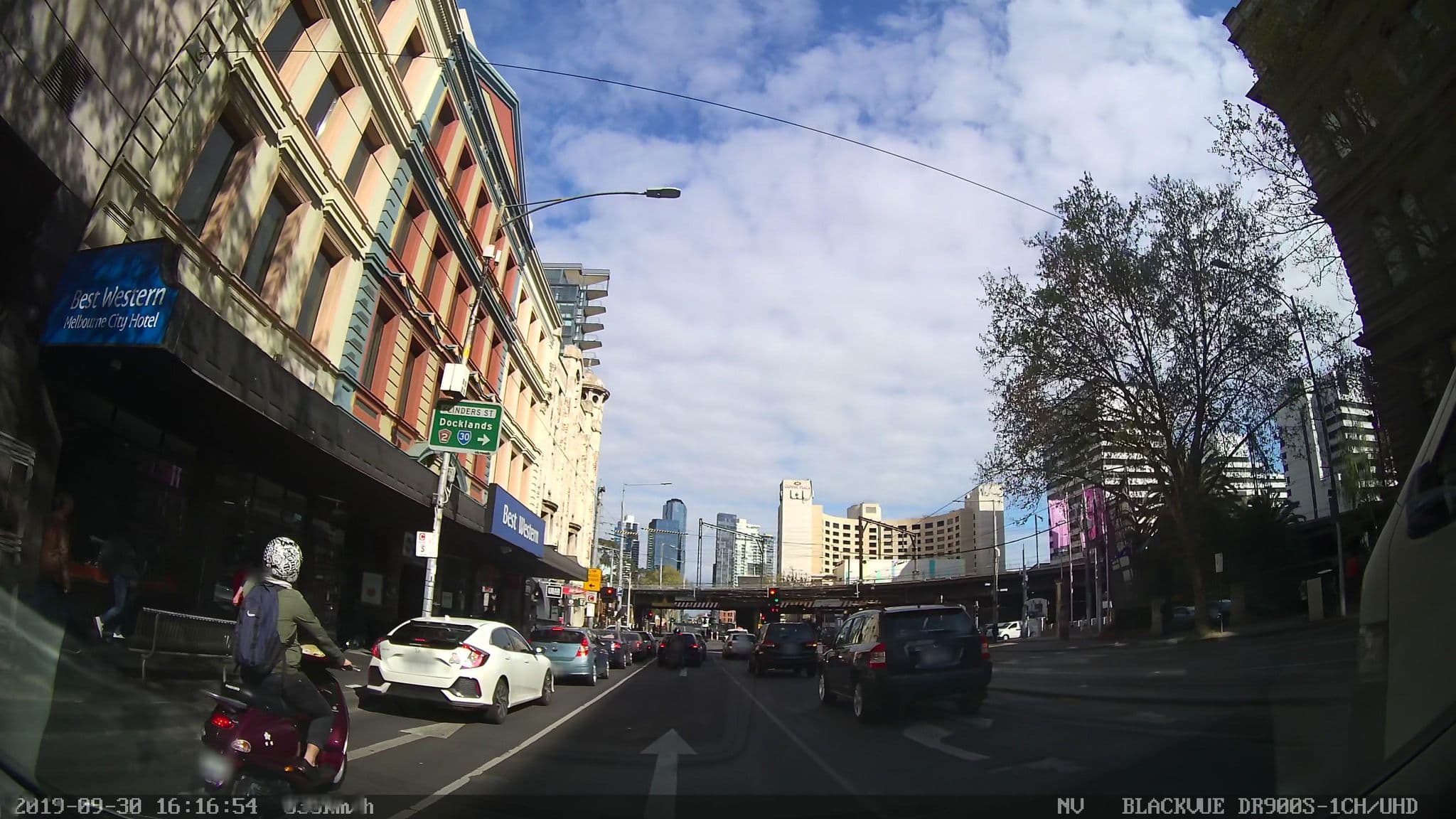 Street view near Best Western Melbourne City Hotel, Docklands — © eneerhut (CC BY-SA · Mapillary)