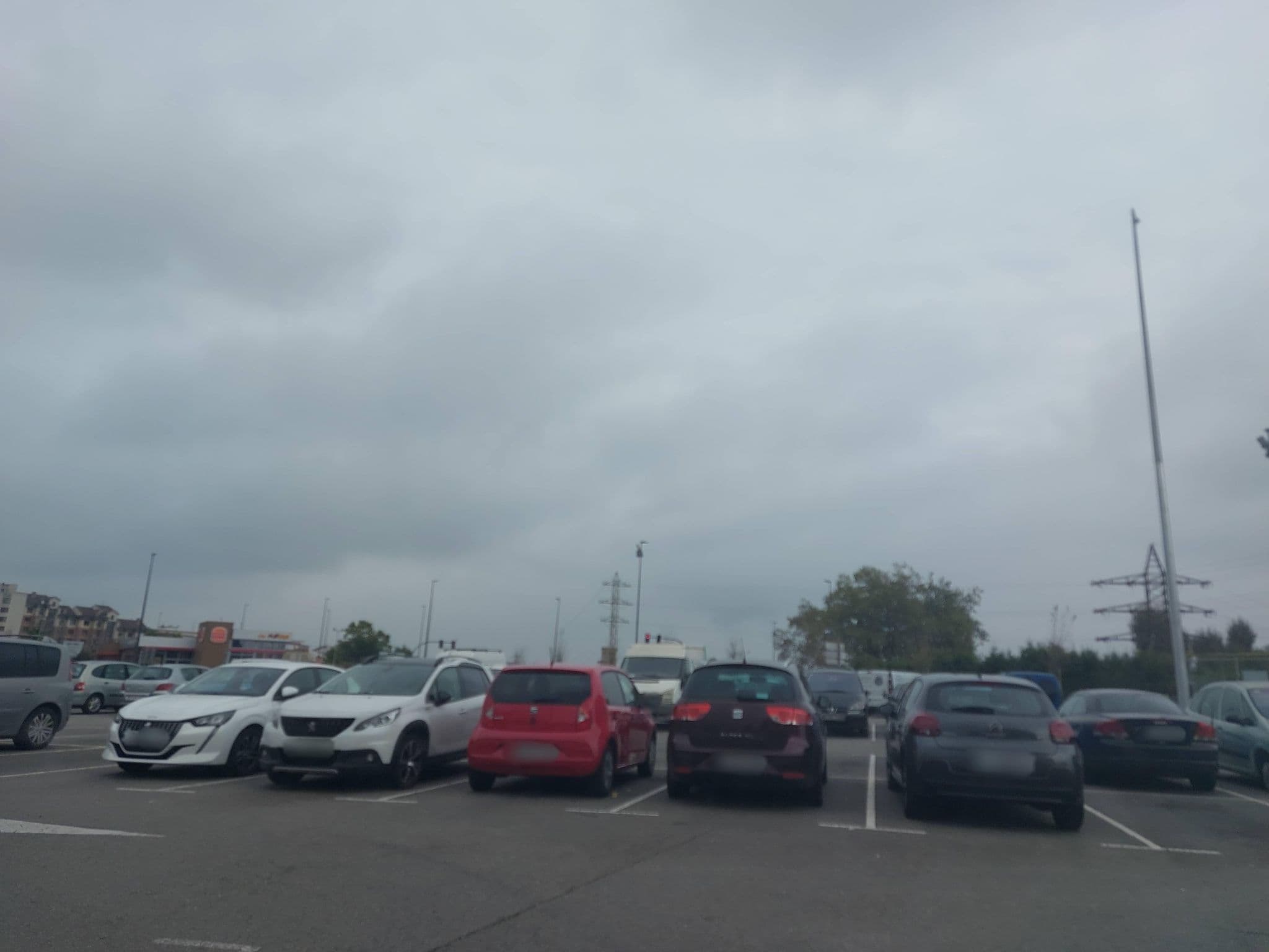 Street view near Área de Autocaravanas Avilés, Avilés — © 5rmft (CC BY-SA · Mapillary)