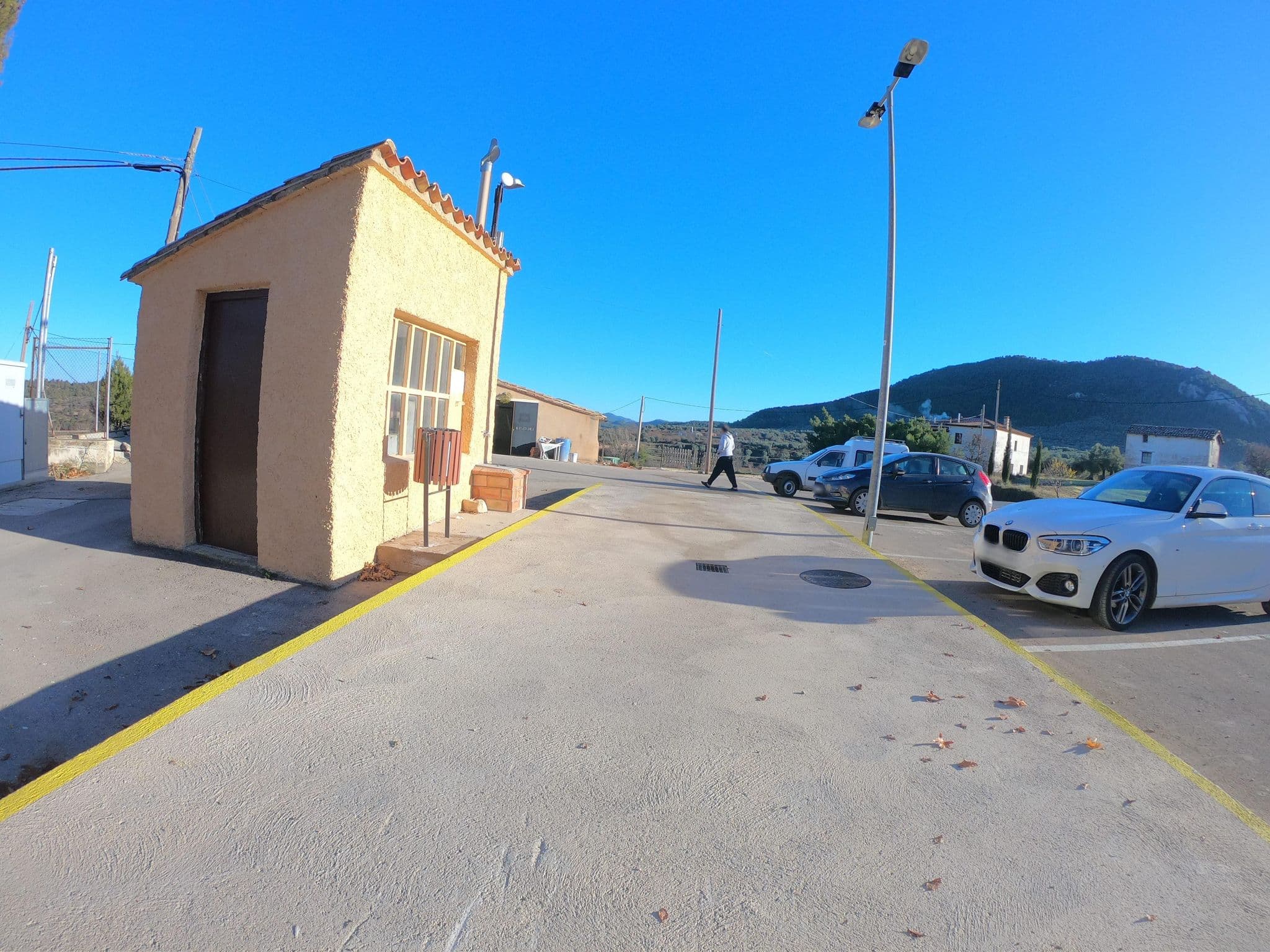Street view near Área-Parking de Peñarroya de Tastavins, Valderrobres — © joostjakob (CC BY-SA · Mapillary)