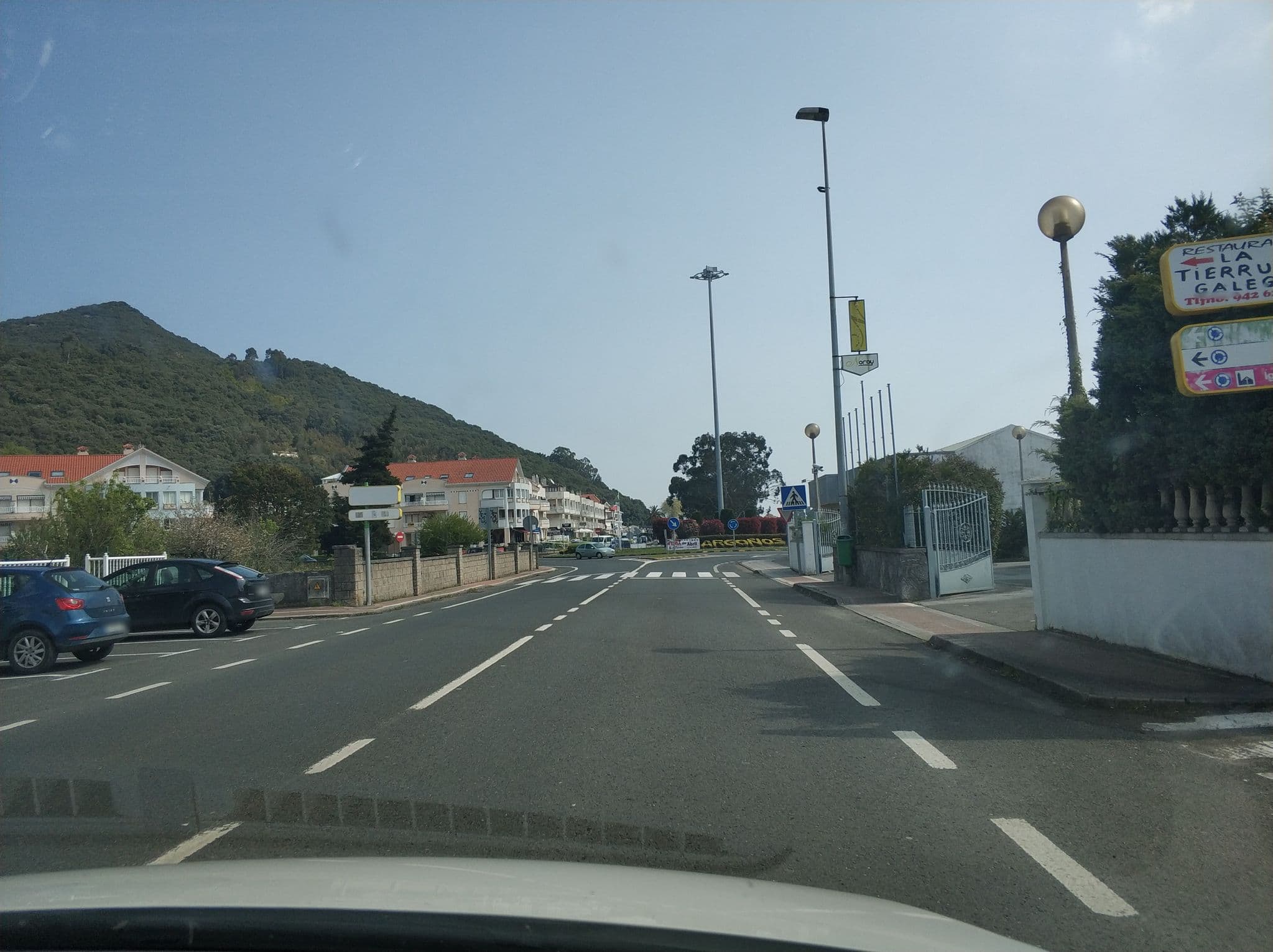 Street view near Apartamentos turísticos Noray, Argoños — © sanchi (CC BY-SA · Mapillary)