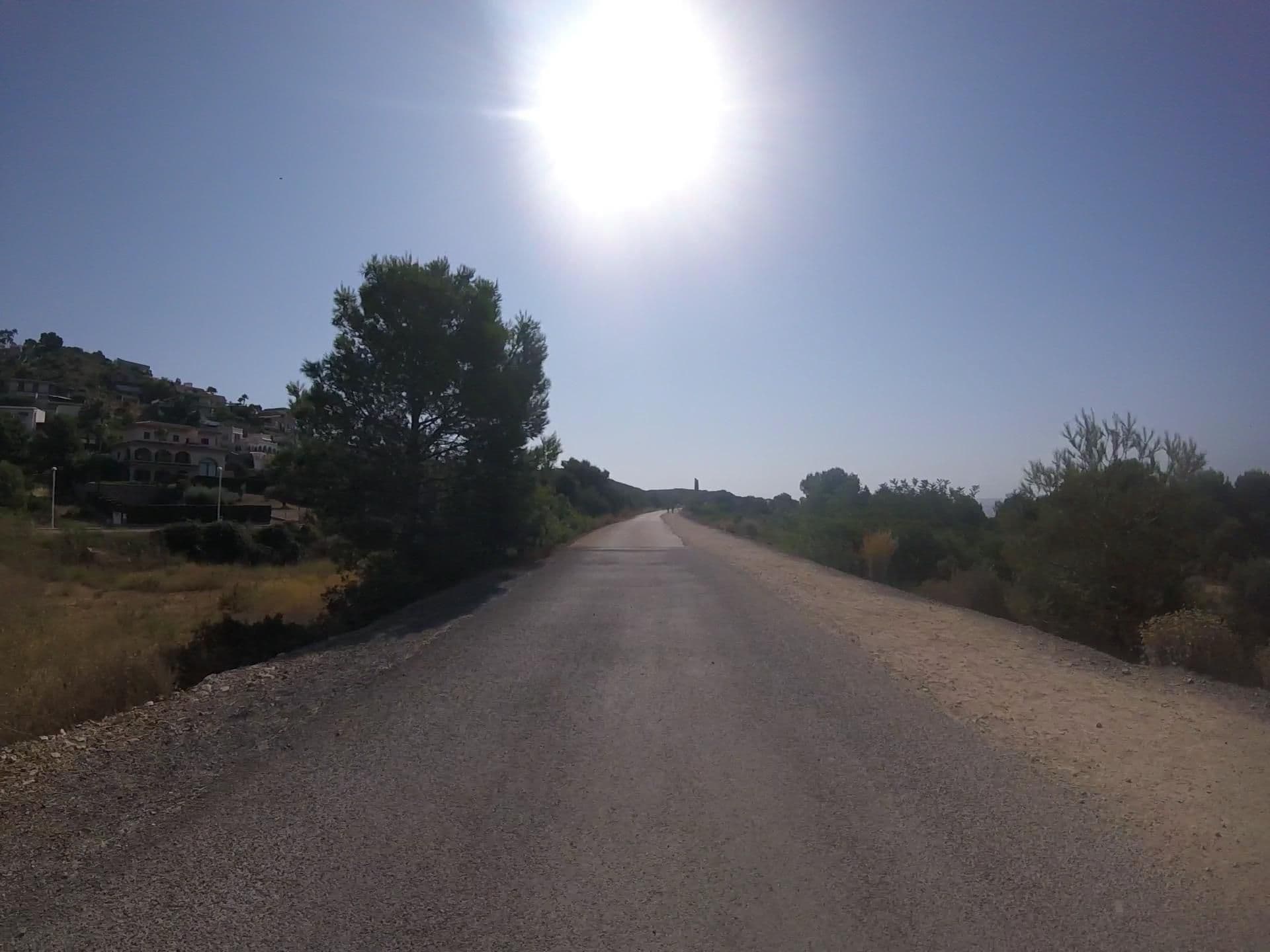 Street view near Centro de Interpretación del Mediterráneo, Benicàssim — © mikelo (CC BY-SA · Mapillary)