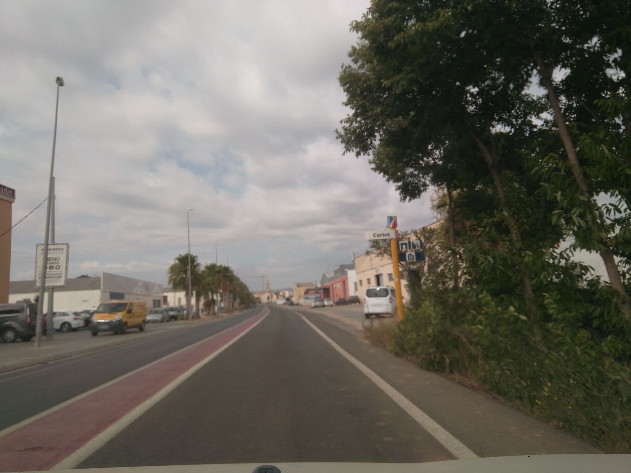 Street view near Ciutat de Carlet, Carlet — © bobeeeze (CC BY-SA · Mapillary)