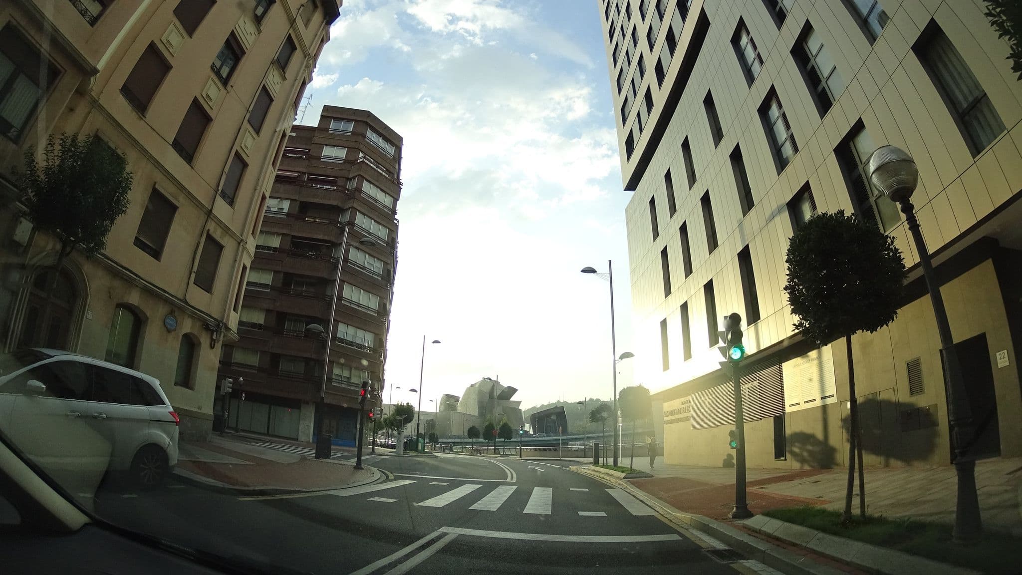 Street view near Hotel Vincci Consulado de Bilbao, Bilbao — © robertogeb (CC BY-SA · Mapillary)