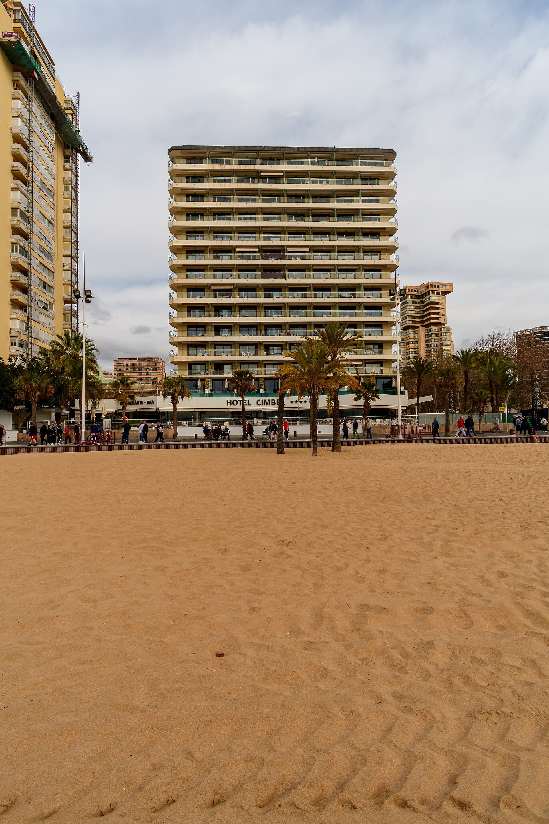 Hotel Cimbel (via Wikimedia Commons, CC0)