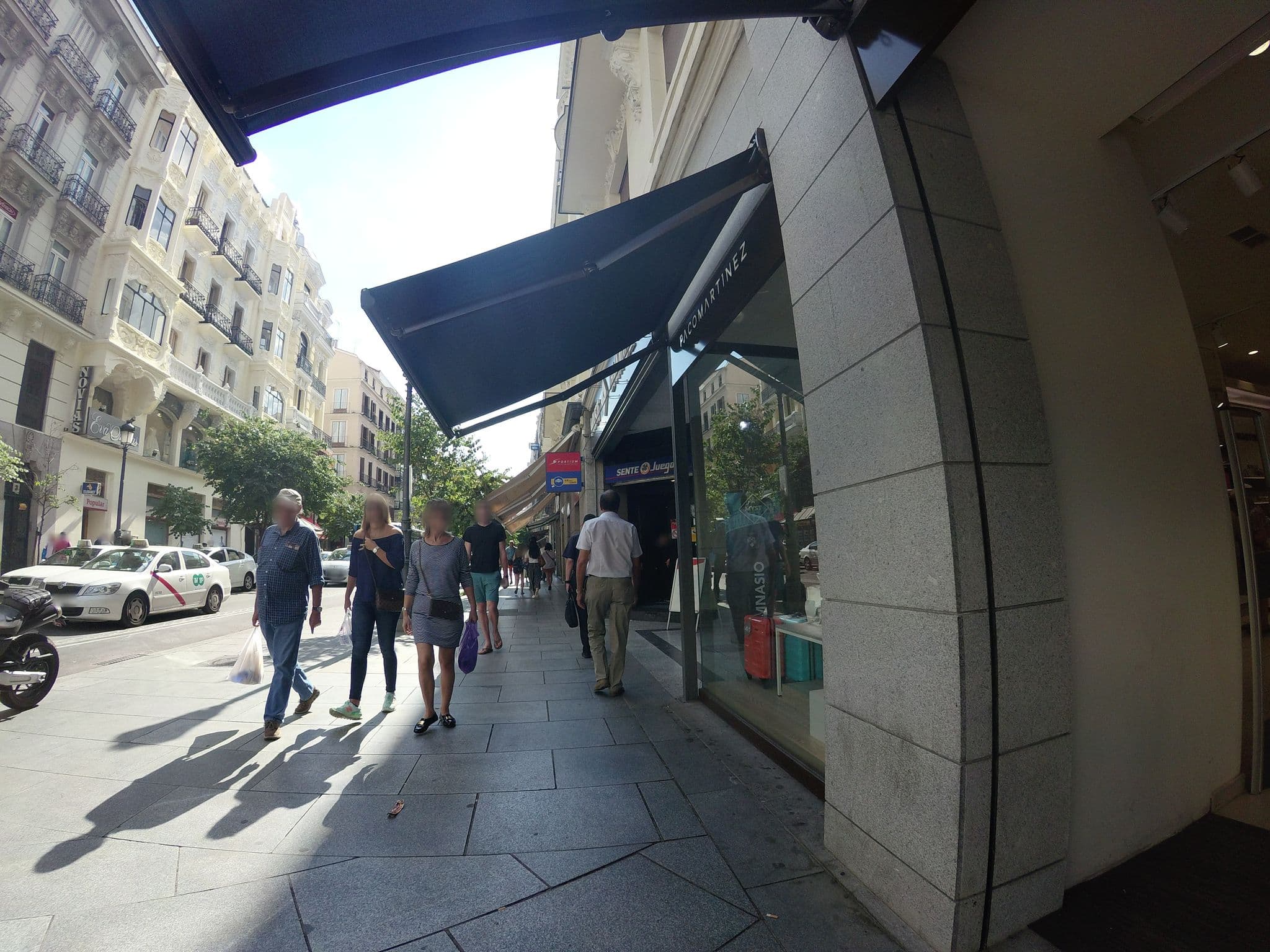 Street view near Petit Palace Puerta del Sol, Sol — © angoca (CC BY-SA · Mapillary)