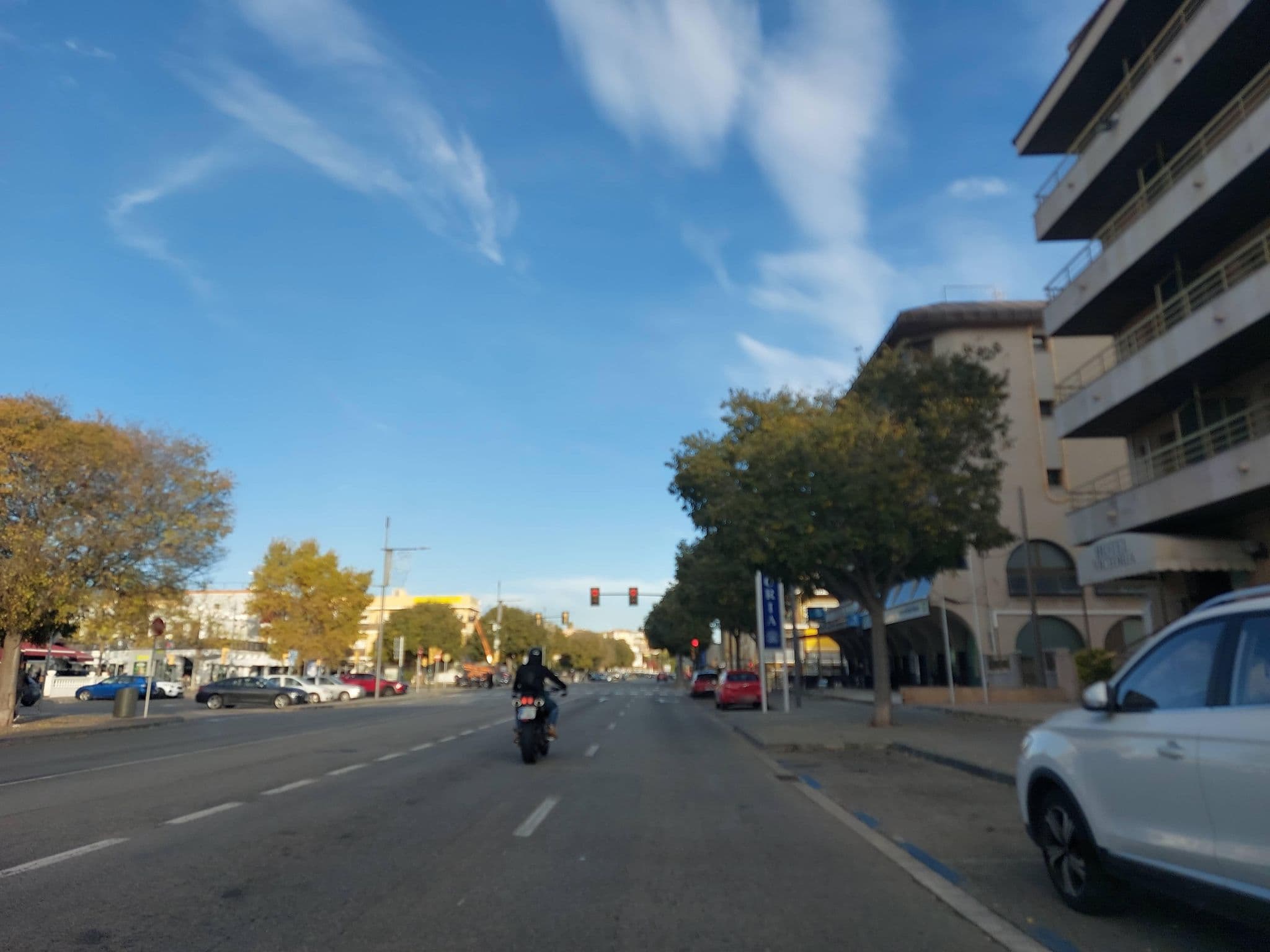 Street view near Hotel Victoria, Cunit — © 5rmft (CC BY-SA · Mapillary)