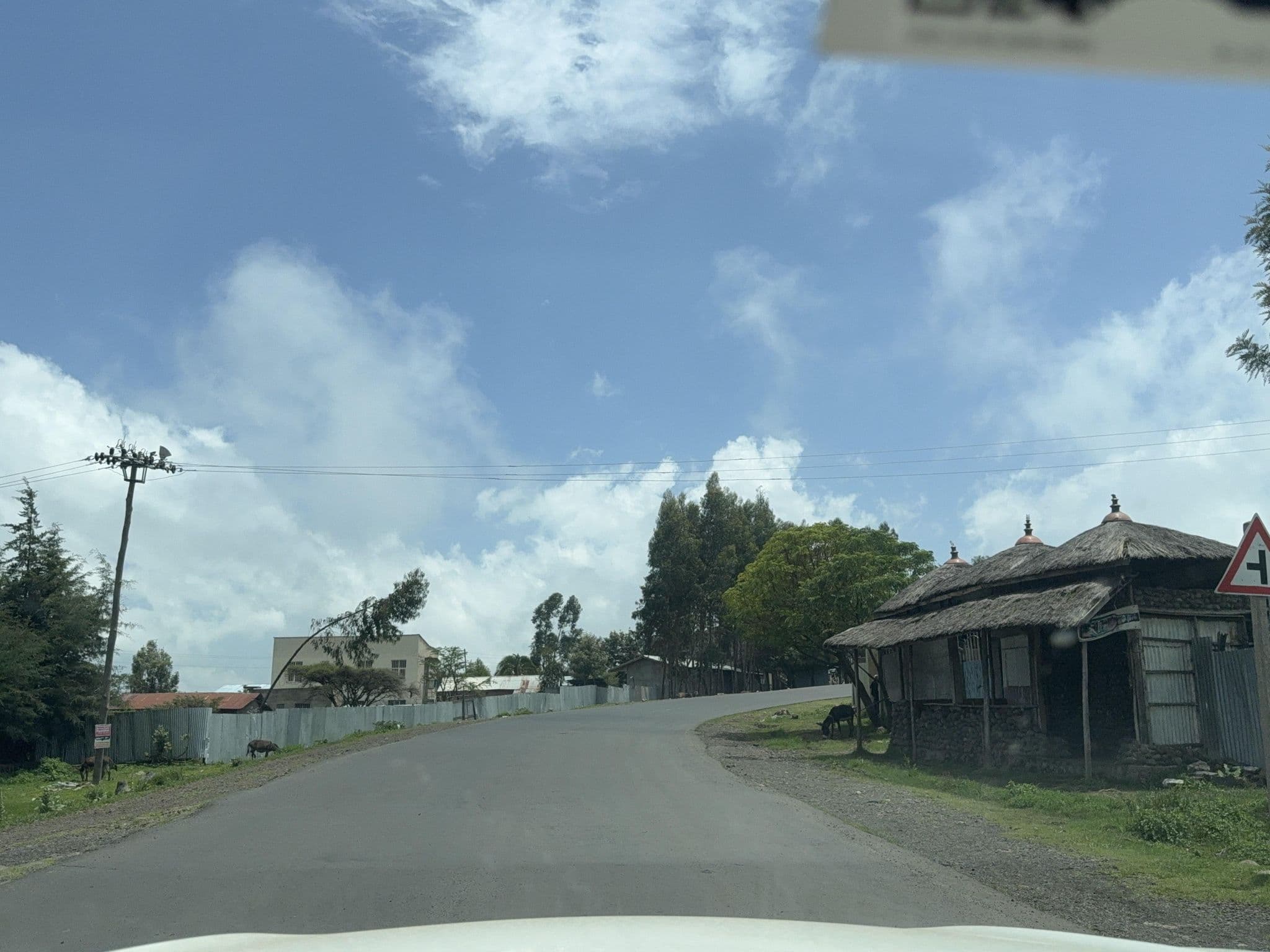 Street view near Ethio German Lodge, Fichē — © FitsumN (CC BY-SA · Mapillary)