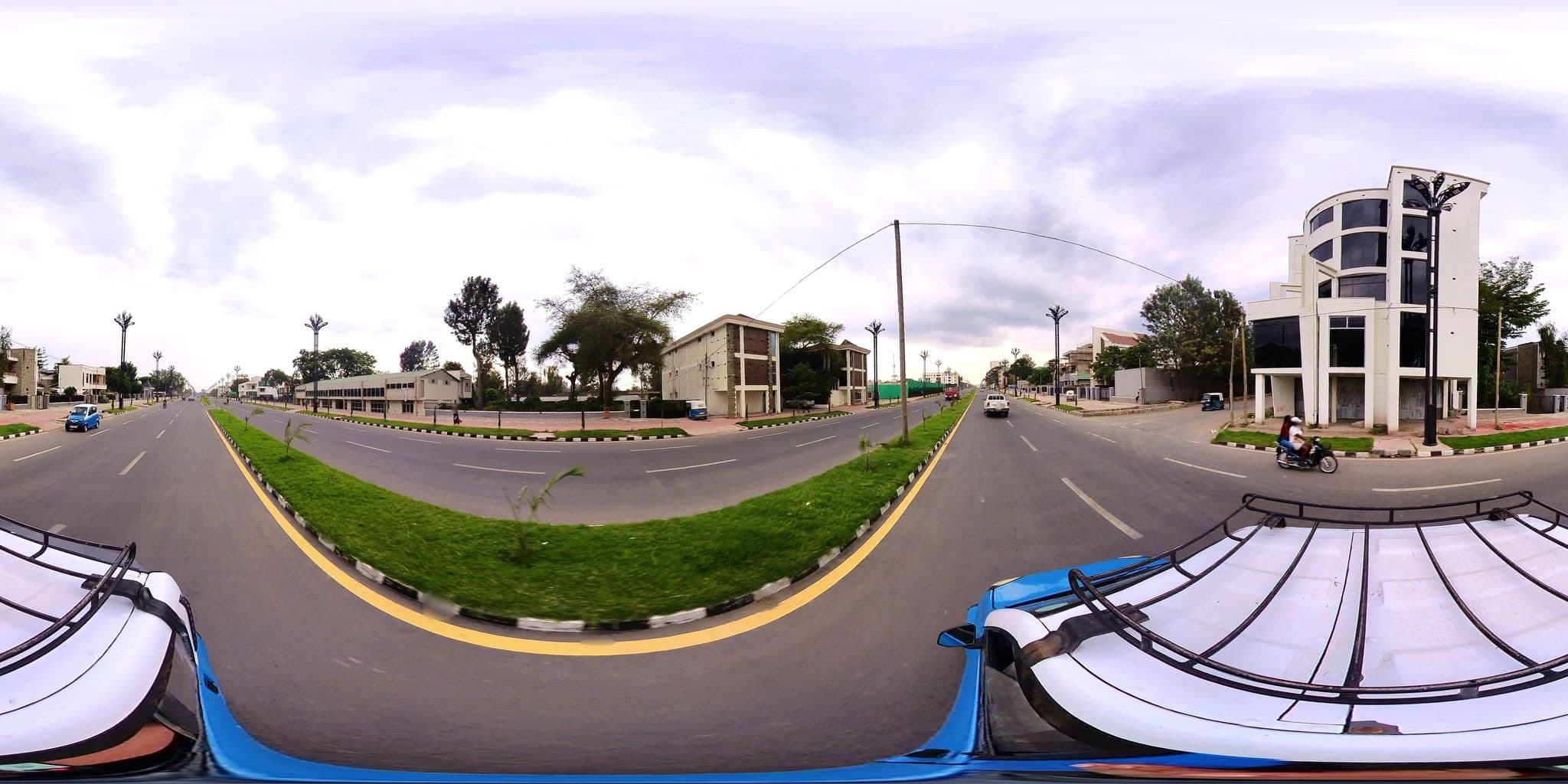 Street view near Chambalala Hotel, Awasa — © DanTsg (CC BY-SA · Mapillary)