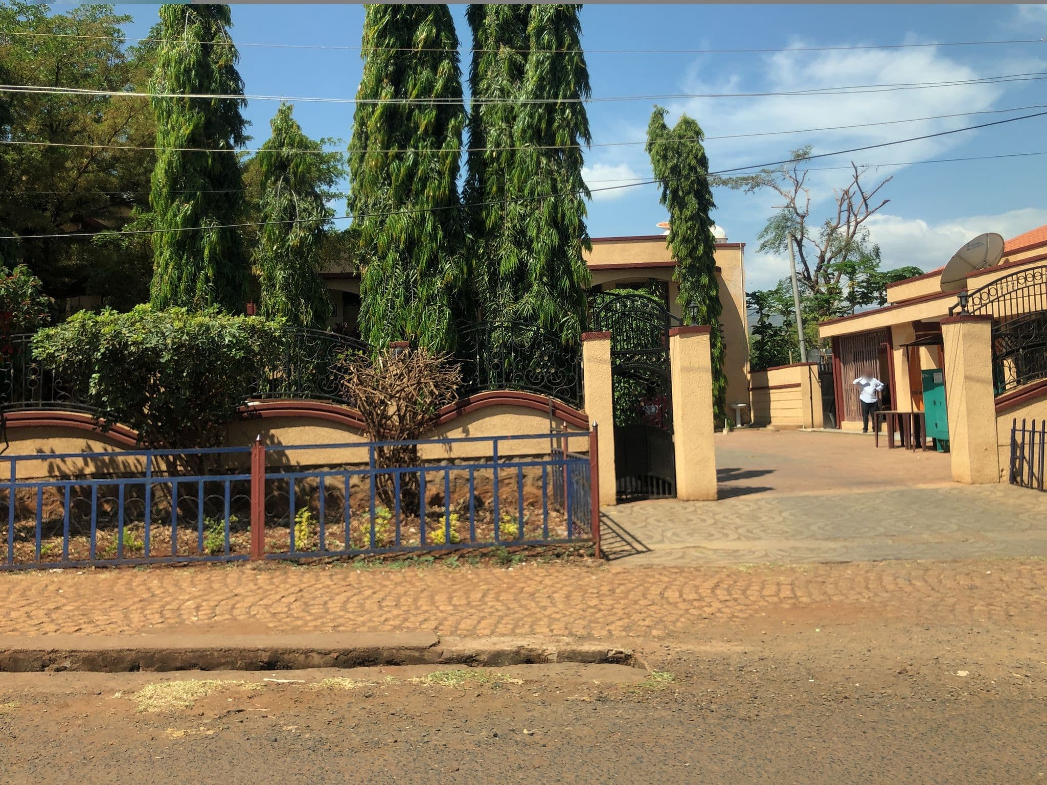 Street view near Zebib Pension, Arba Minch — © mtnbiker (CC BY-SA · Mapillary)