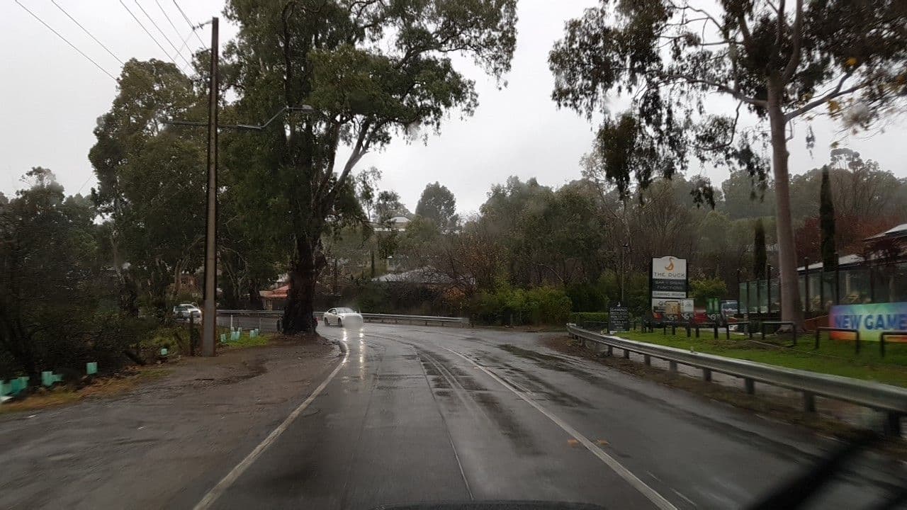 Street view near The Duck Inn, Coromandel Valley — © didz (CC BY-SA · Mapillary)