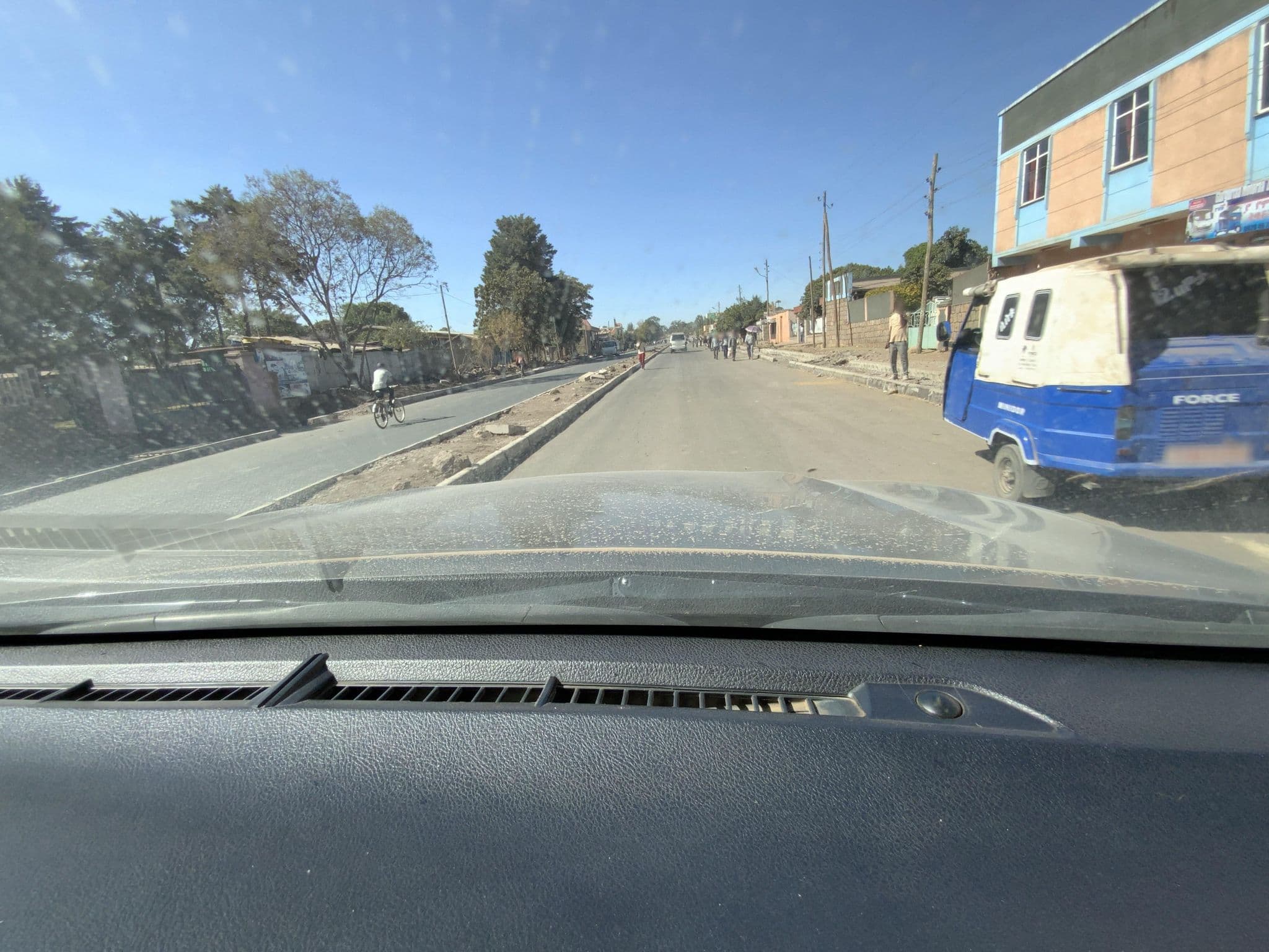 Street view near Enyew Hotel / እንየው ሆቴል, Huruta — © moke (CC BY-SA · Mapillary)