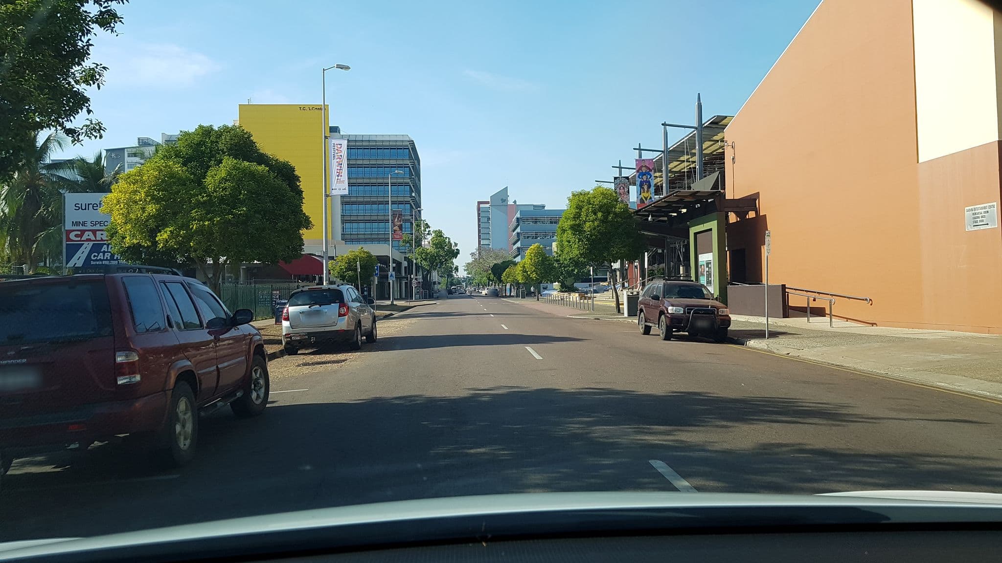 Street view near YHA Darwin, Darwin — © outbacktesla (CC BY-SA · Mapillary)