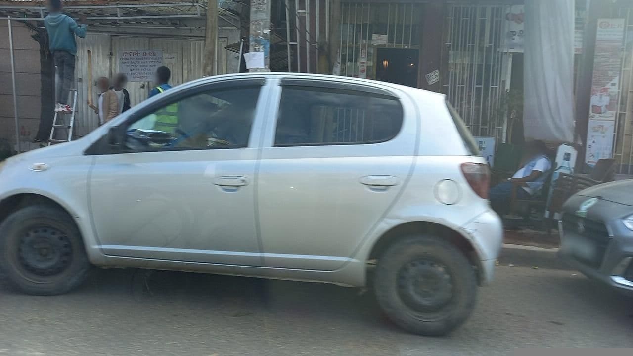 Street view near Z Addis Hotel, Addis Ababa