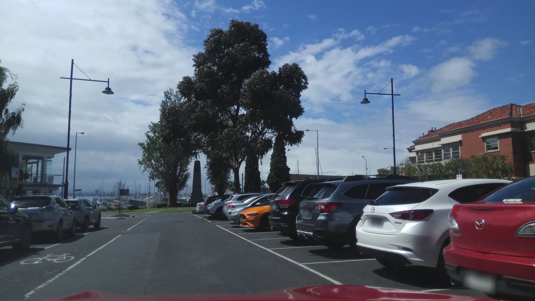Street view near Punt Hill Apartment Hotel, Williamstown — © derrick30100 (CC BY-SA · Mapillary)