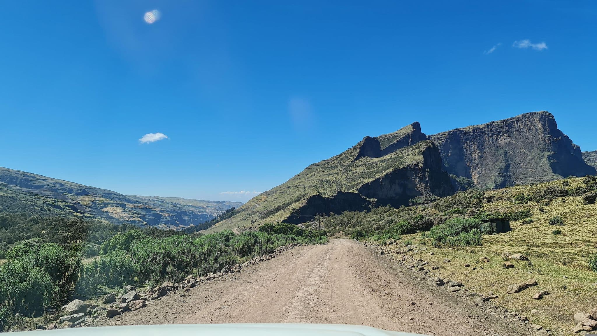 Street view near Chennek, Debark’ — © solomondemeke (CC BY-SA · Mapillary)